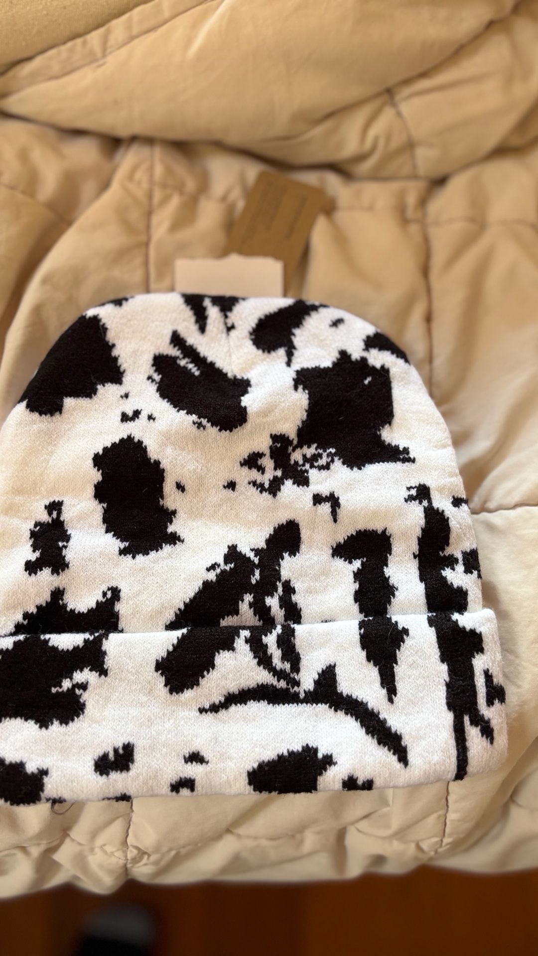 Carhartt Cow Print Beanie Hat Black White New With Tags 4