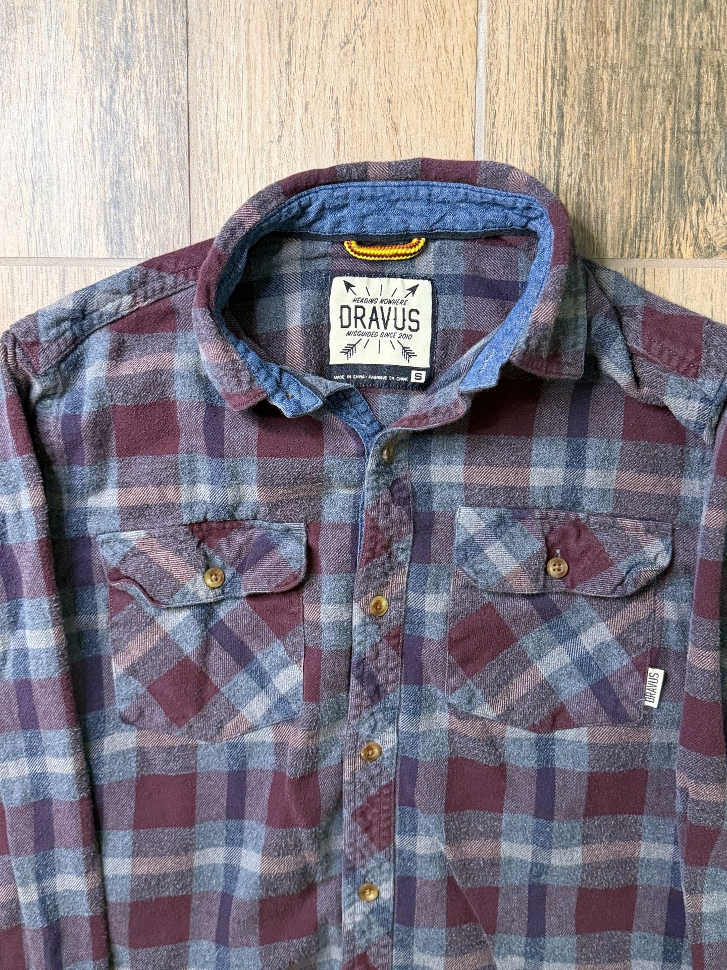 Dravus Plaid Long Sleeve Flannel Shirt Size S Burgundy Blue 2