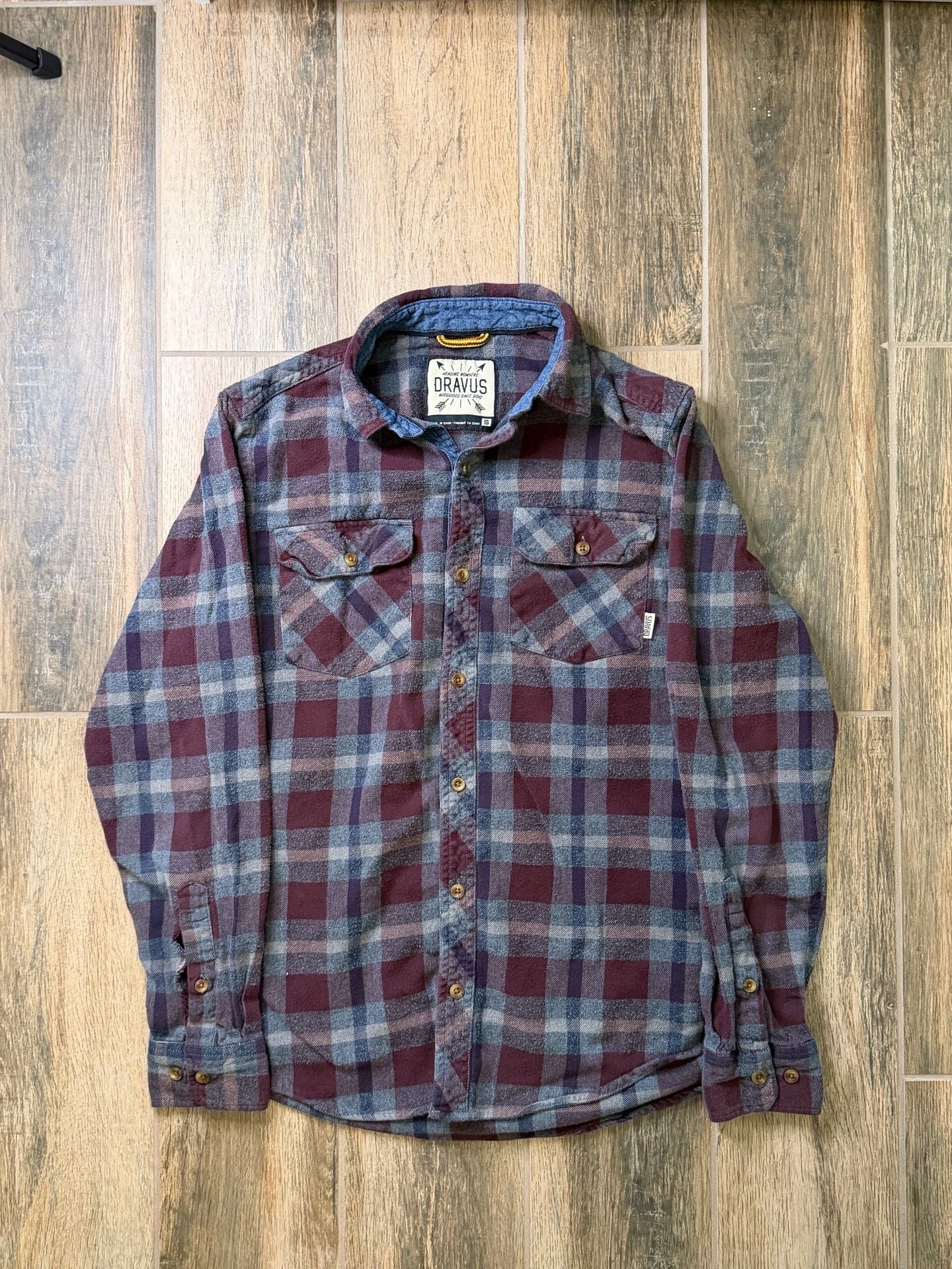 Dravus Plaid Long Sleeve Flannel Shirt Size S Burgundy Blue 3