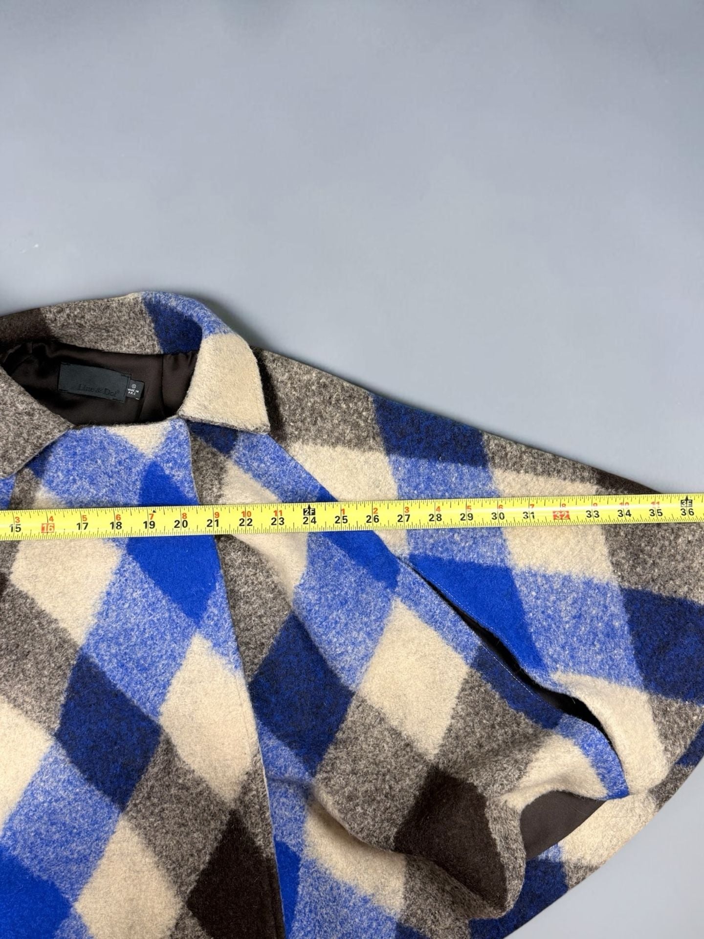 Women’s Line & Dot Plaid Cape Size S Blue Black White Collared Poncho Jacket 8