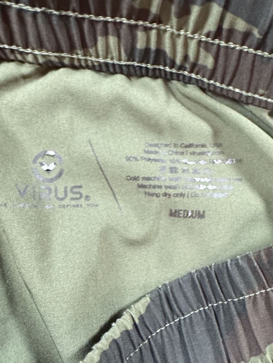 Men’s Virus Action Shorts Size Medium Green Camo Athletic 4