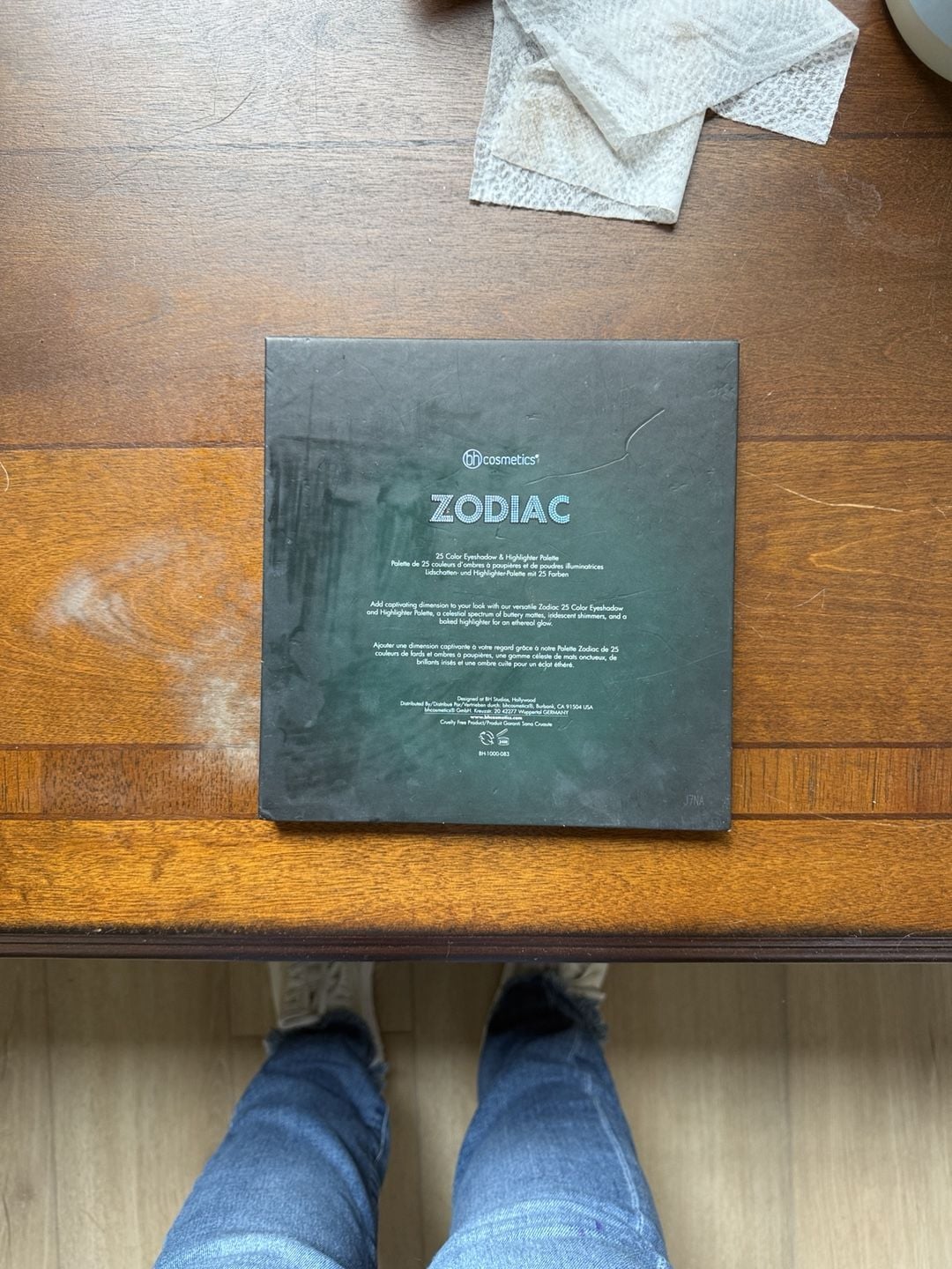 BH Cosmetics Zodiac 25 Color Eyeshadow and Highlighter Palette 2