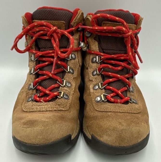 Columbia Hiking Boots Brown Red Waterproof
Size 7
#900 4