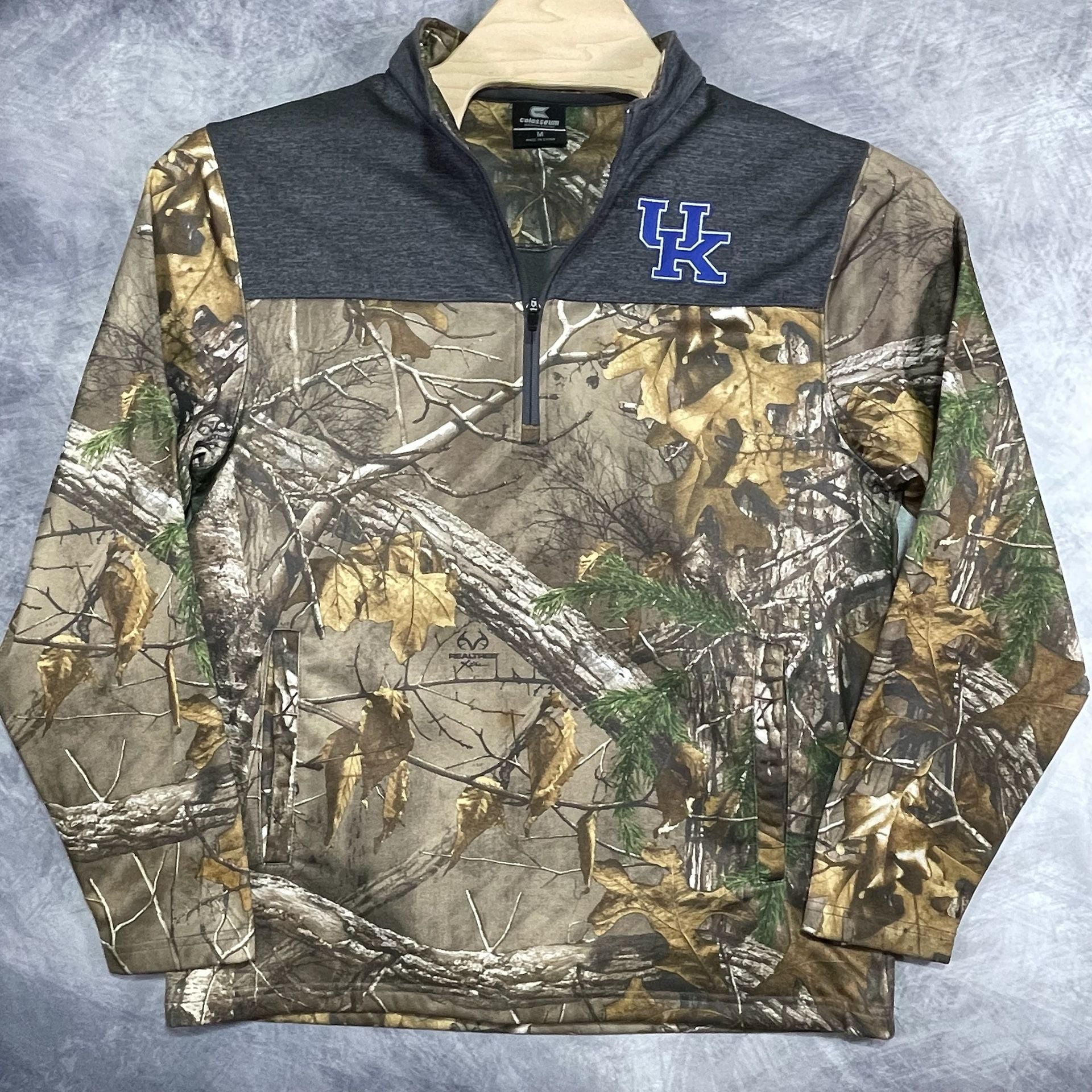 Kentucky Wildcats Colosseum Real Tree Camo 1/4 Zip Pullover Size M 2
