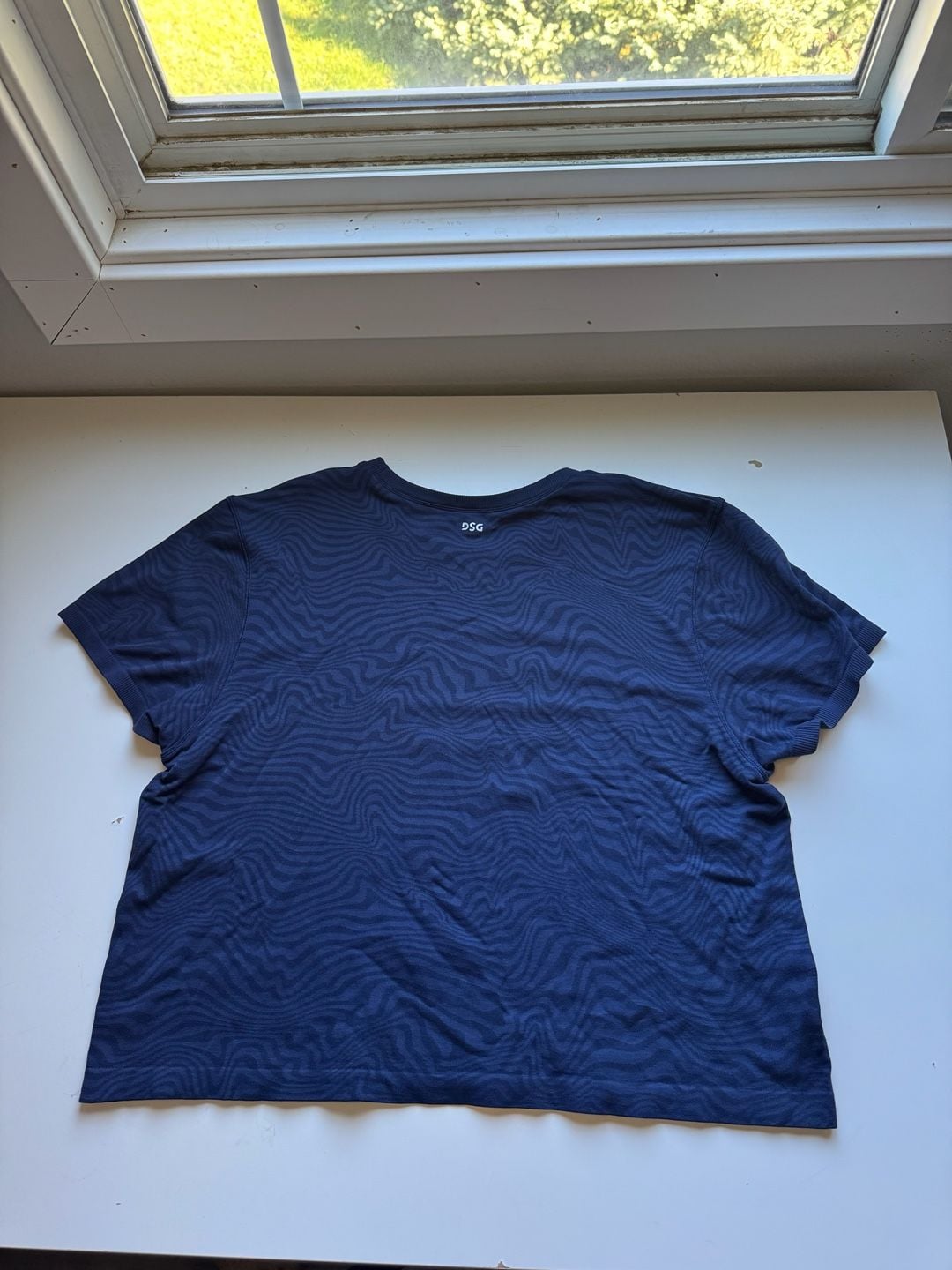 DSG Seamless Graphic T-Shirt Blue Wave Pattern 3