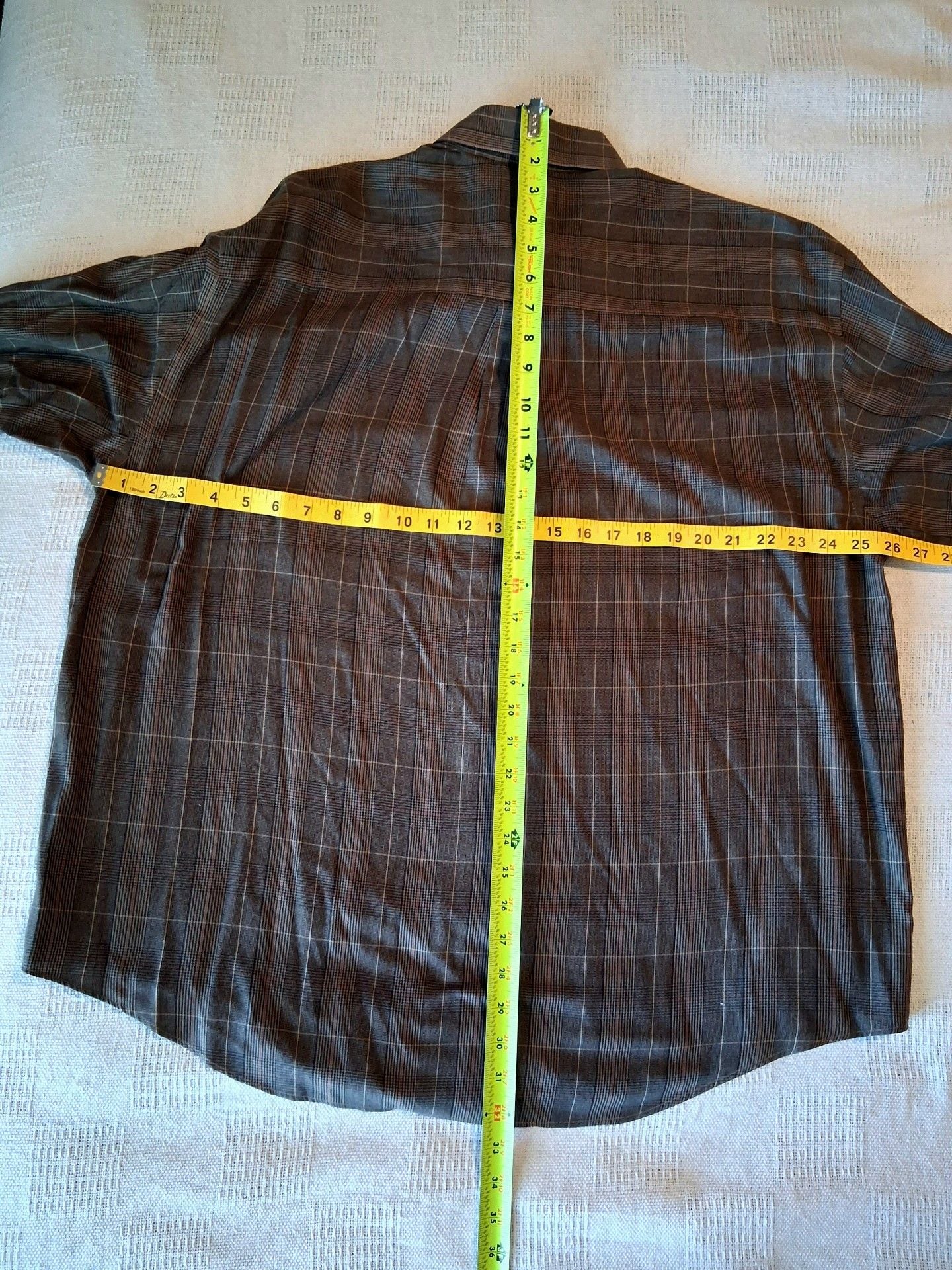 Van Heusen Plaid Button Down Shirt Size XL 17-17 1/2 6