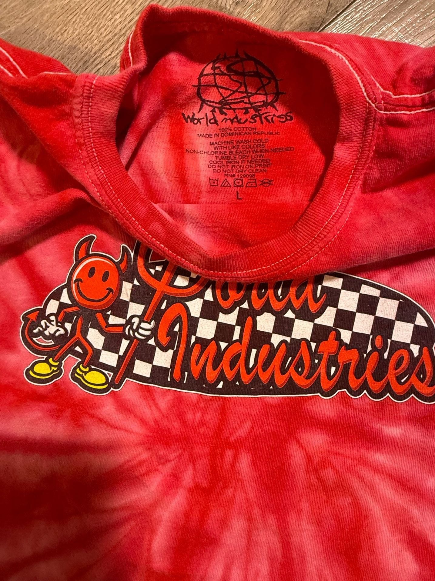 World Industries Tie Dye T Shirt Size L Red Graphic Skater 3