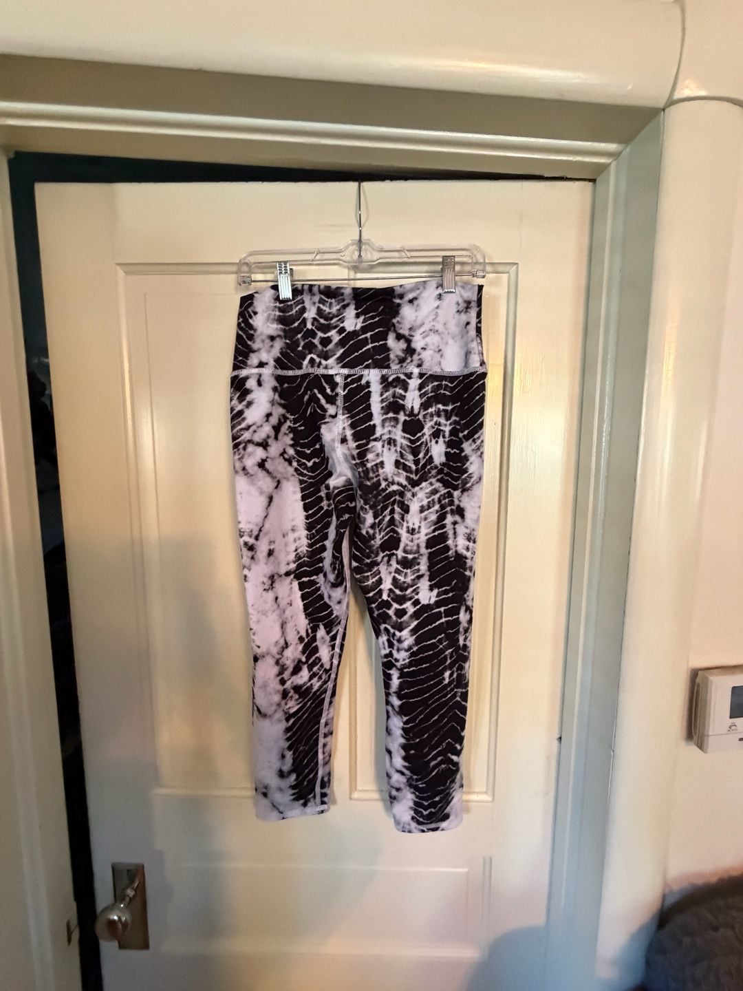 Evolution and Creation The Mia Legging Size L Black White Tie Dye 8