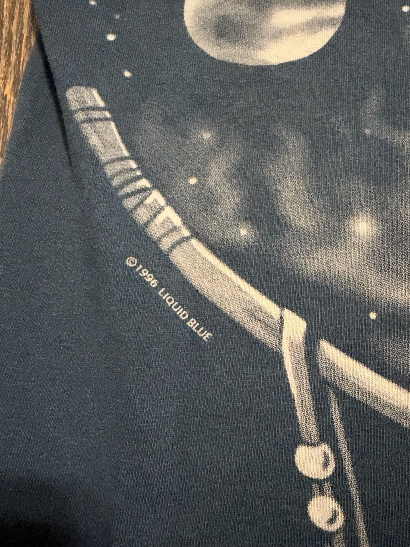 Liquid Blue Vintage Native American Wolf T-Shirt Dark Blue Graphic 1996 AOP XL 8