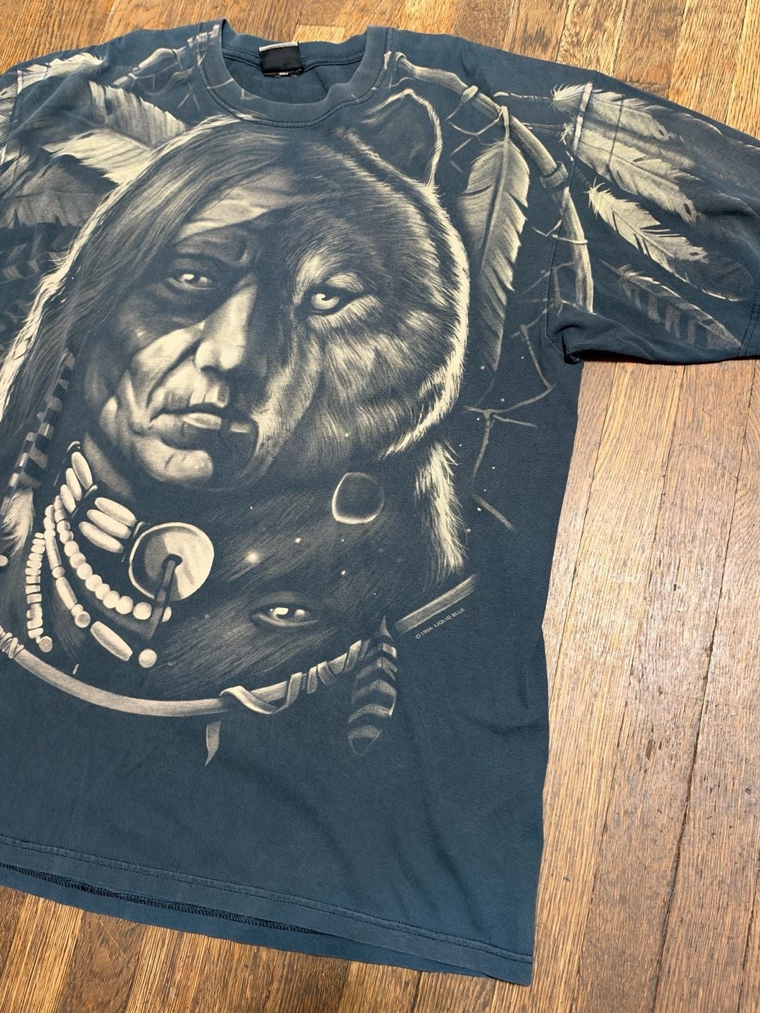 Liquid Blue Vintage Native American Wolf T-Shirt Dark Blue Graphic 1996 AOP XL 12
