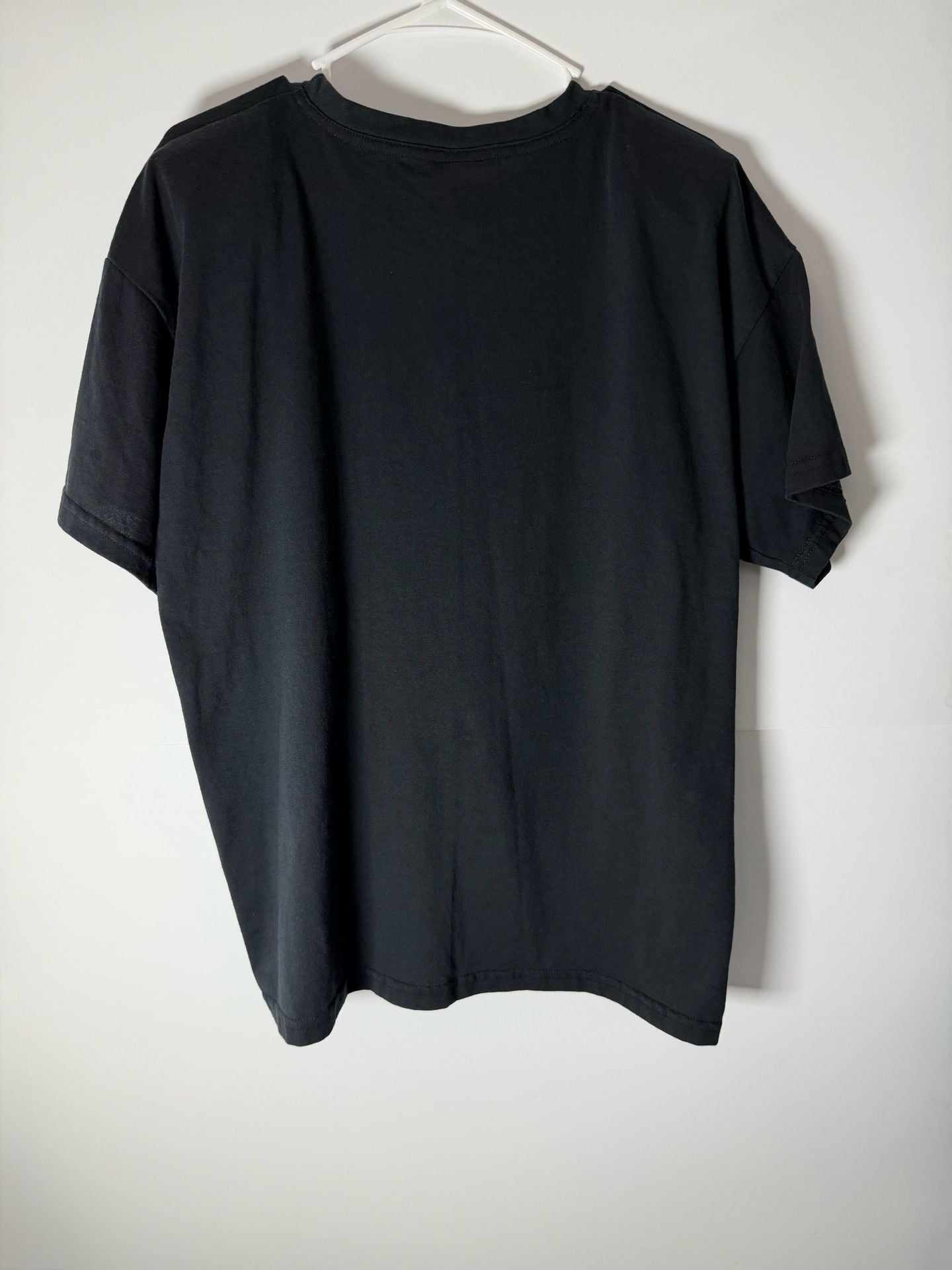 Vintage 90s K&G Sportswear Black Tonal Graphic Tee – Padded Shoulders – One Size 7