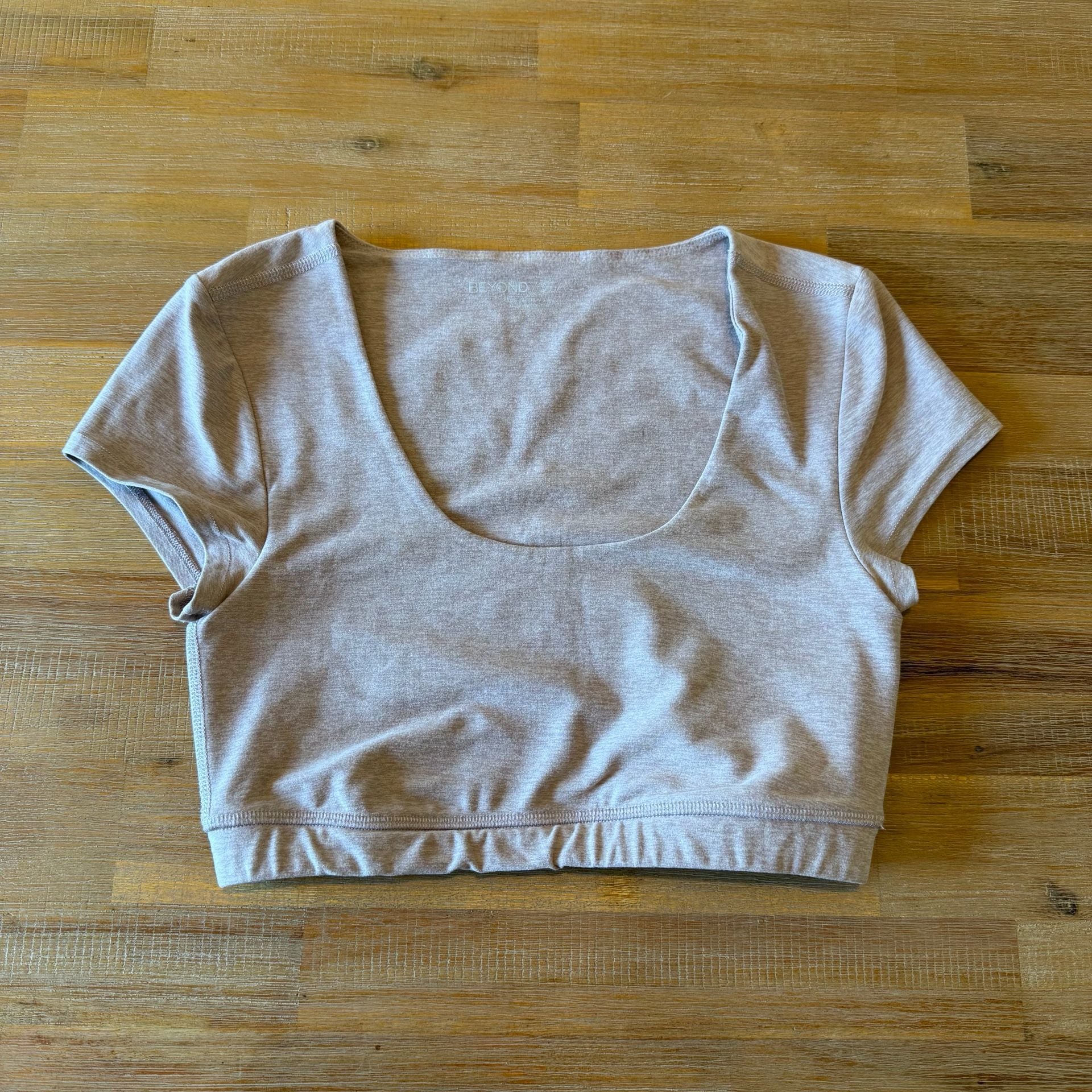 Beyond Yoga Spacedye Move It Cropped Tee Shirt Sports Bra Heather Oatmeal Small 2