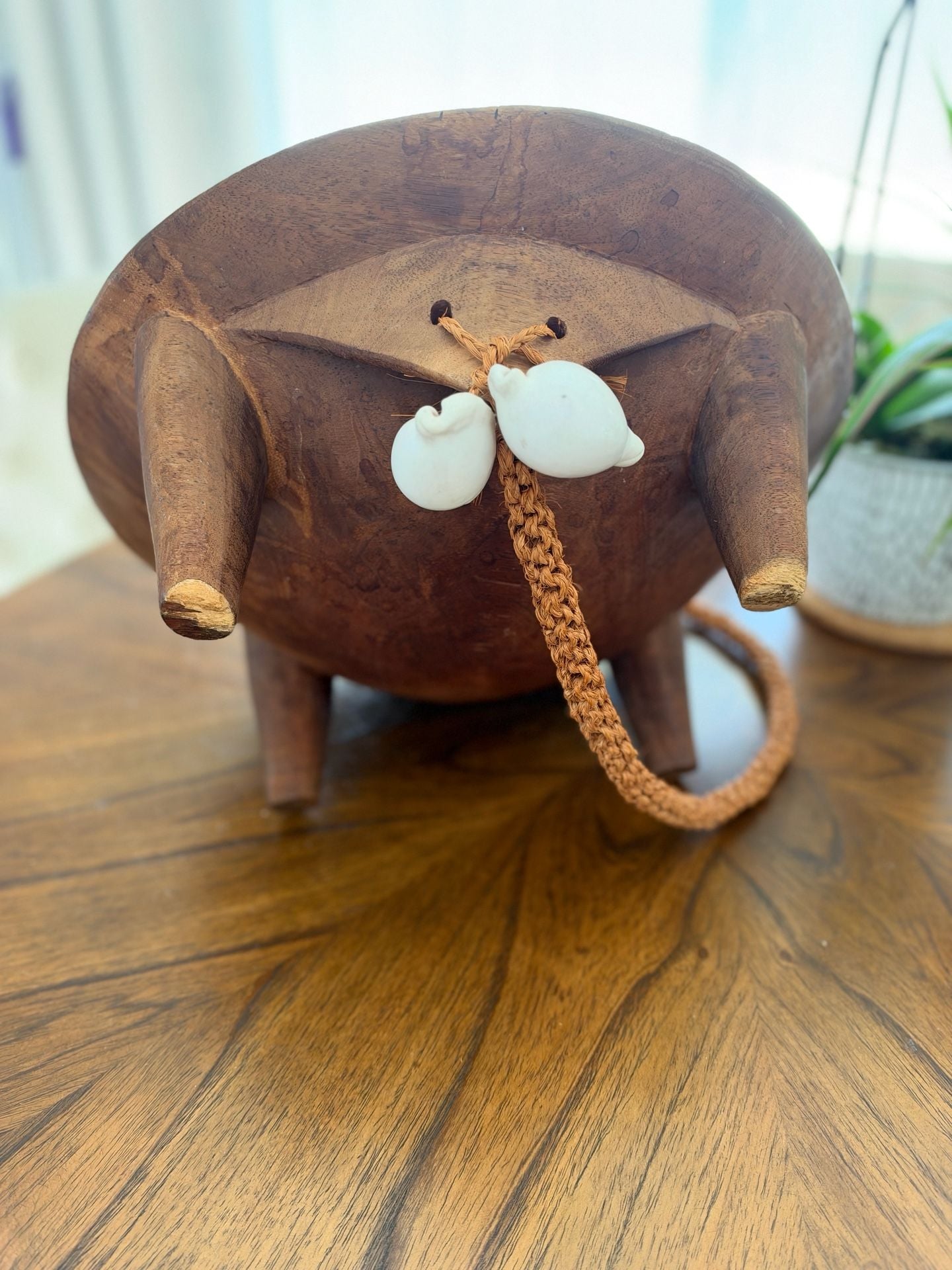 Vintage-Style Fijian Tanoa Kava Bowl – Hand-Carved Wood, Cowrie Shells – 16” 4