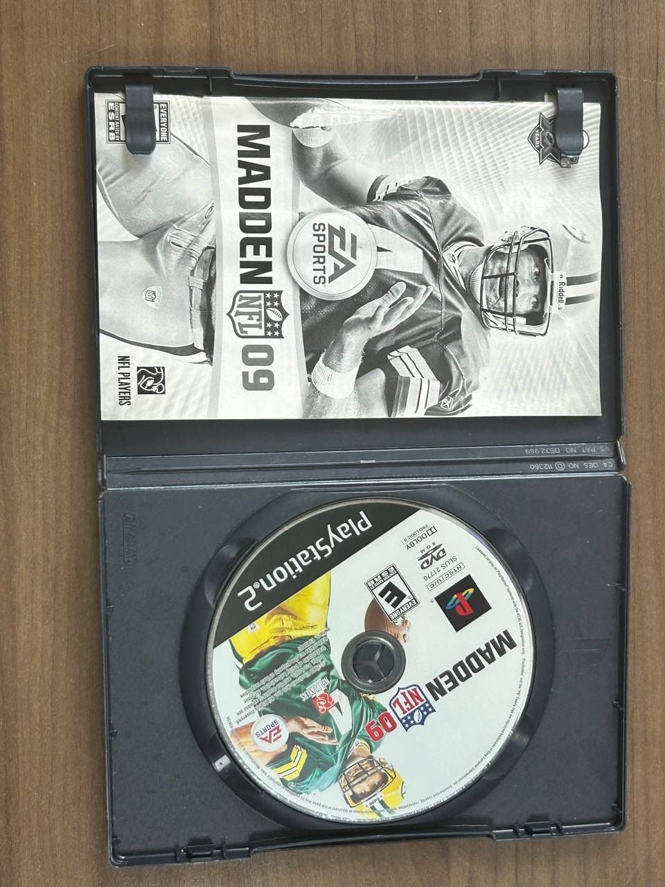 Madden NFL 09 PS2 PlayStation 2 EA Sports 2008 Game Disc Manual Case 2