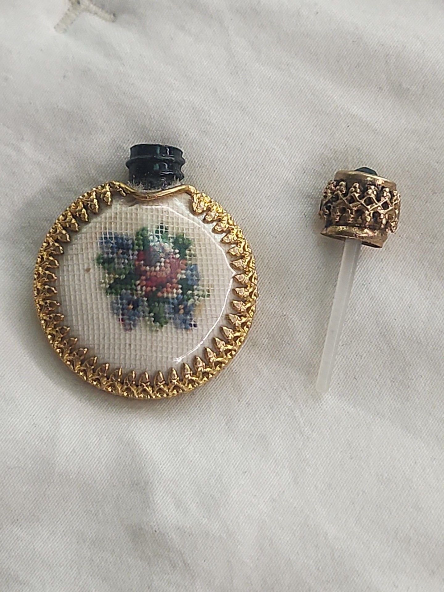 Vintage Petite Needlepoint Floral Perfume Bottle Pendant Gold Tone 1