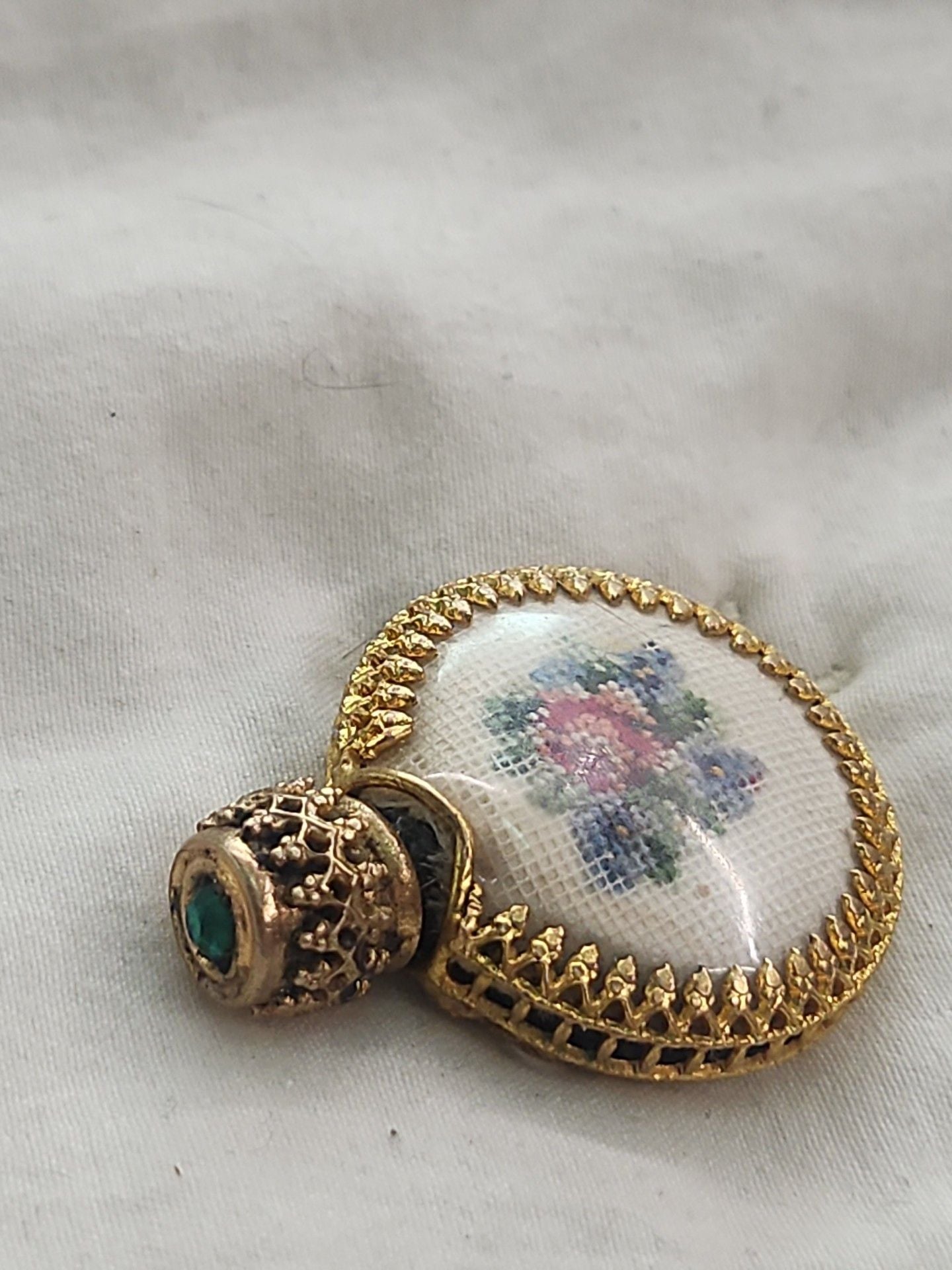 Vintage Petite Needlepoint Floral Perfume Bottle Pendant Gold Tone 3