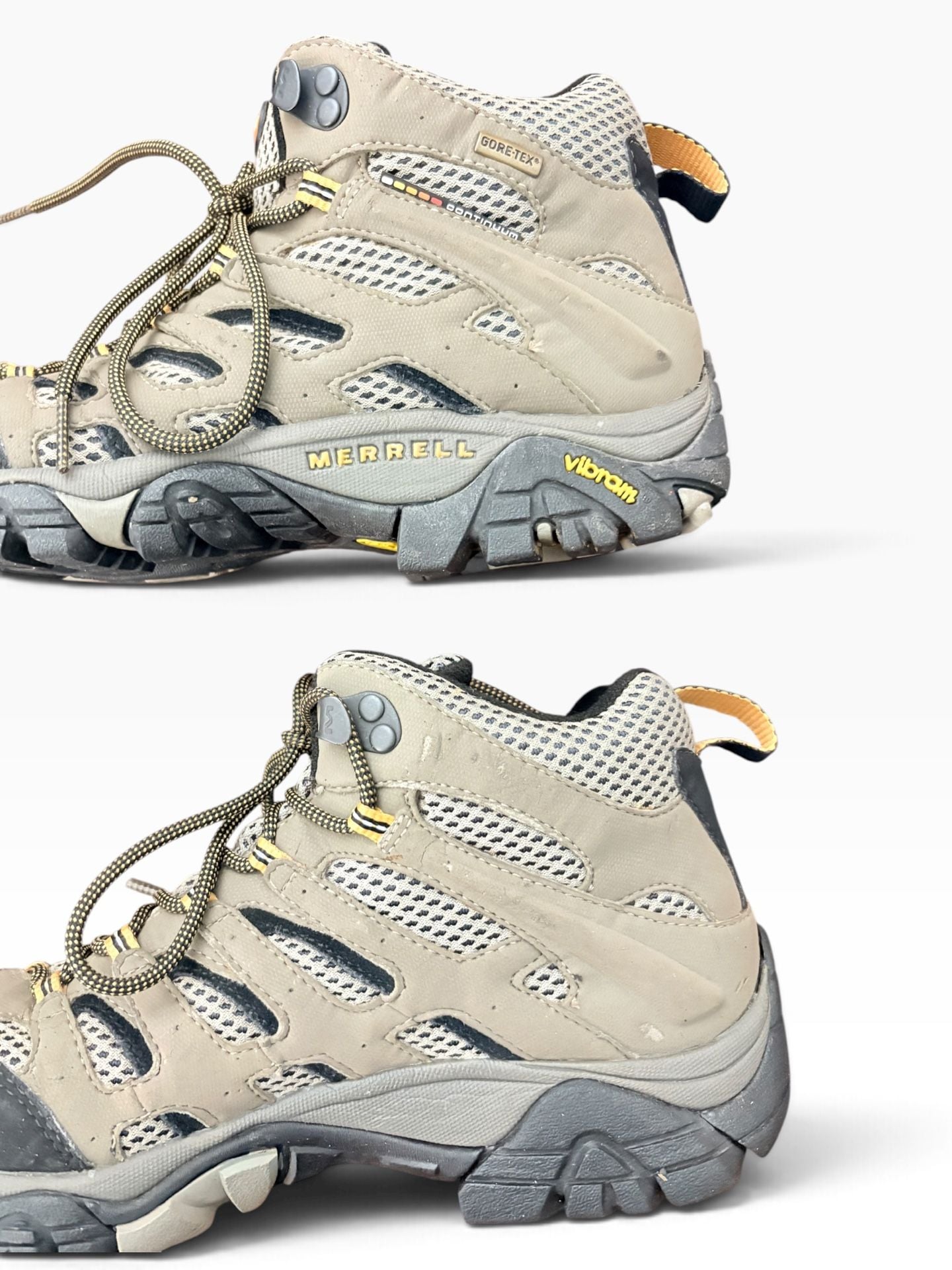 Merrell Men’s Moab Ventilator Hiking Boots 10