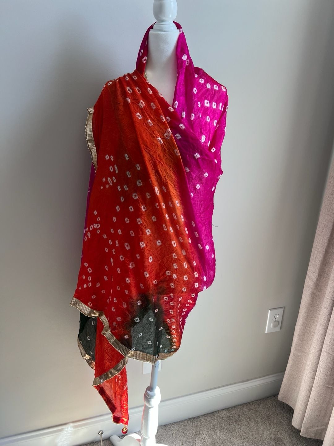 Bandhani Tie Dye Silk Dupatta Scarf Multicolored Gold Trim Tassels 1