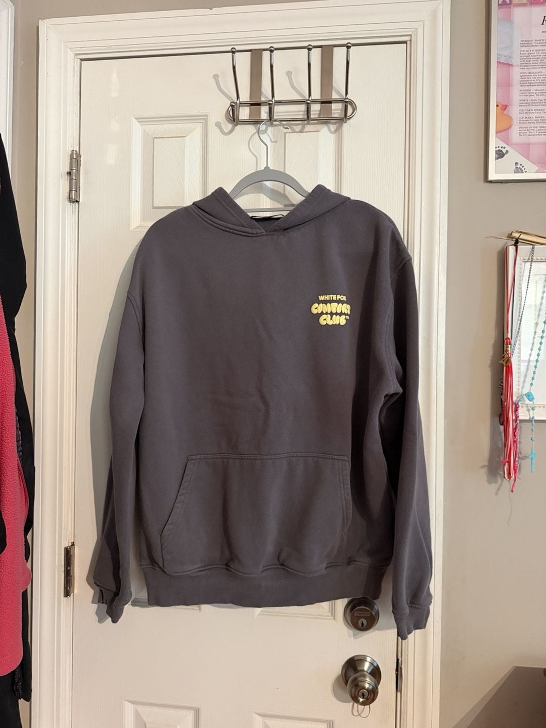 White Fox Comfort Club Hoodie Size L/XL Gray 2