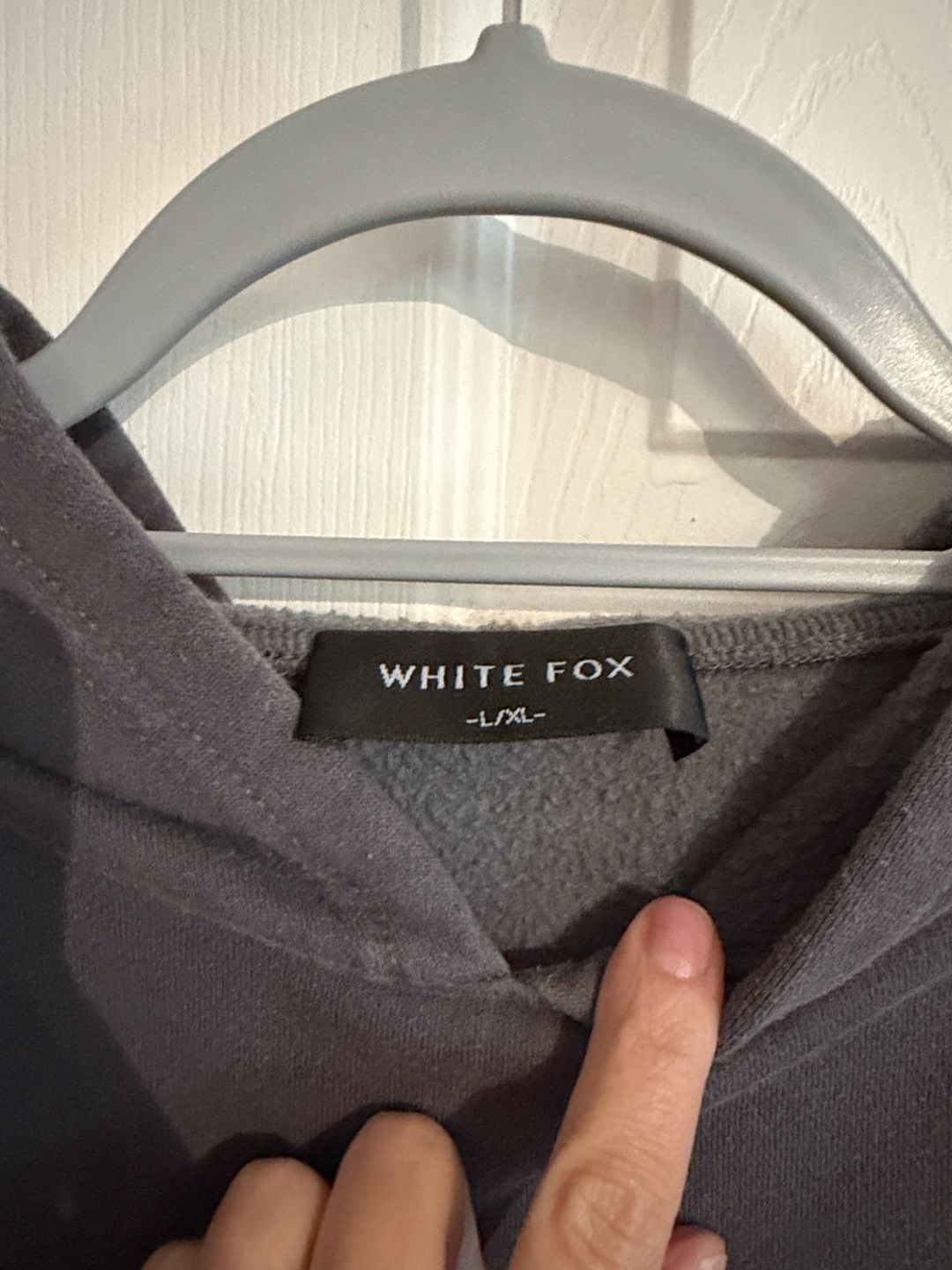 White Fox Comfort Club Hoodie Size L/XL Gray 4