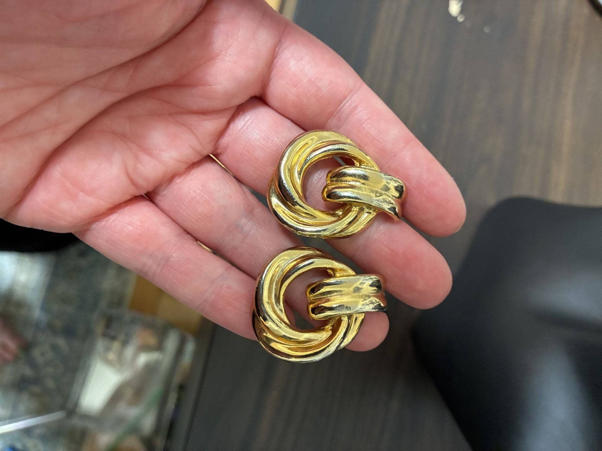 Vintage Gold Tone Interlocking Knot Hoop Statement Earrings 5