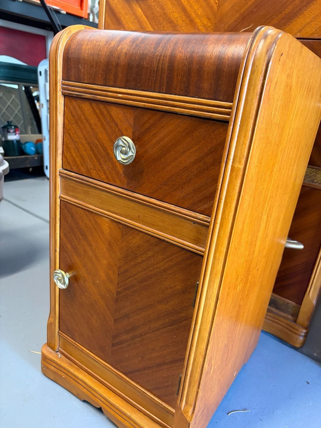 Vintage Art Deco Waterfall Bedroom Furniture Set 2