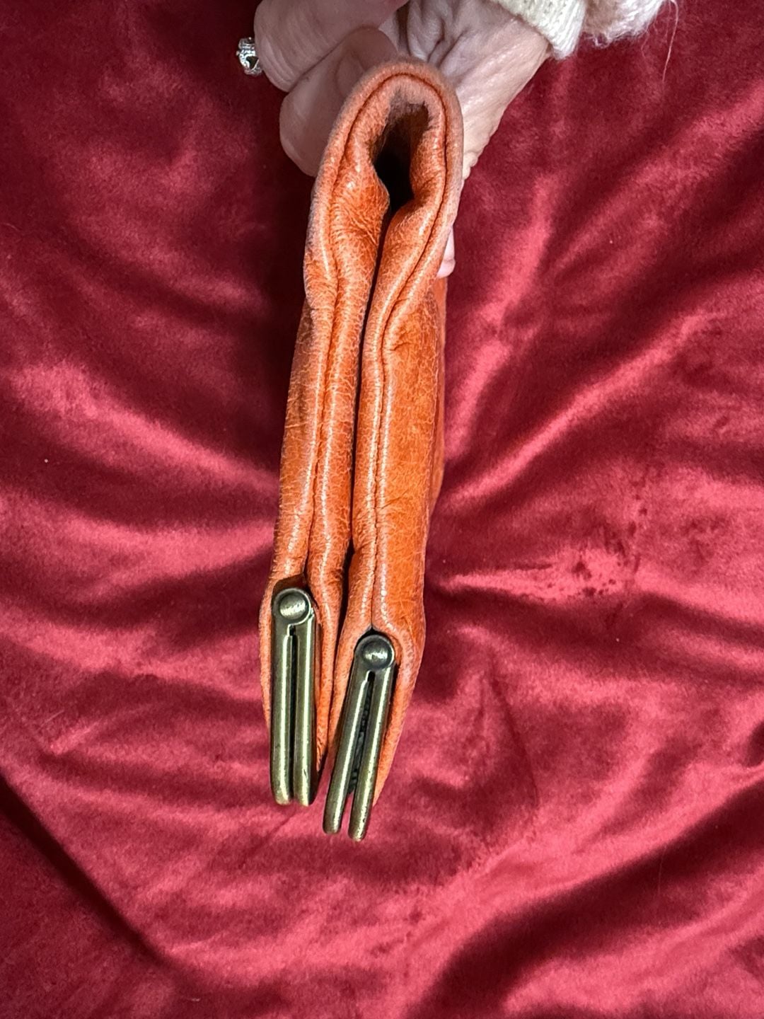HOBO The Original Lauren Orange Clutch Wallet 5