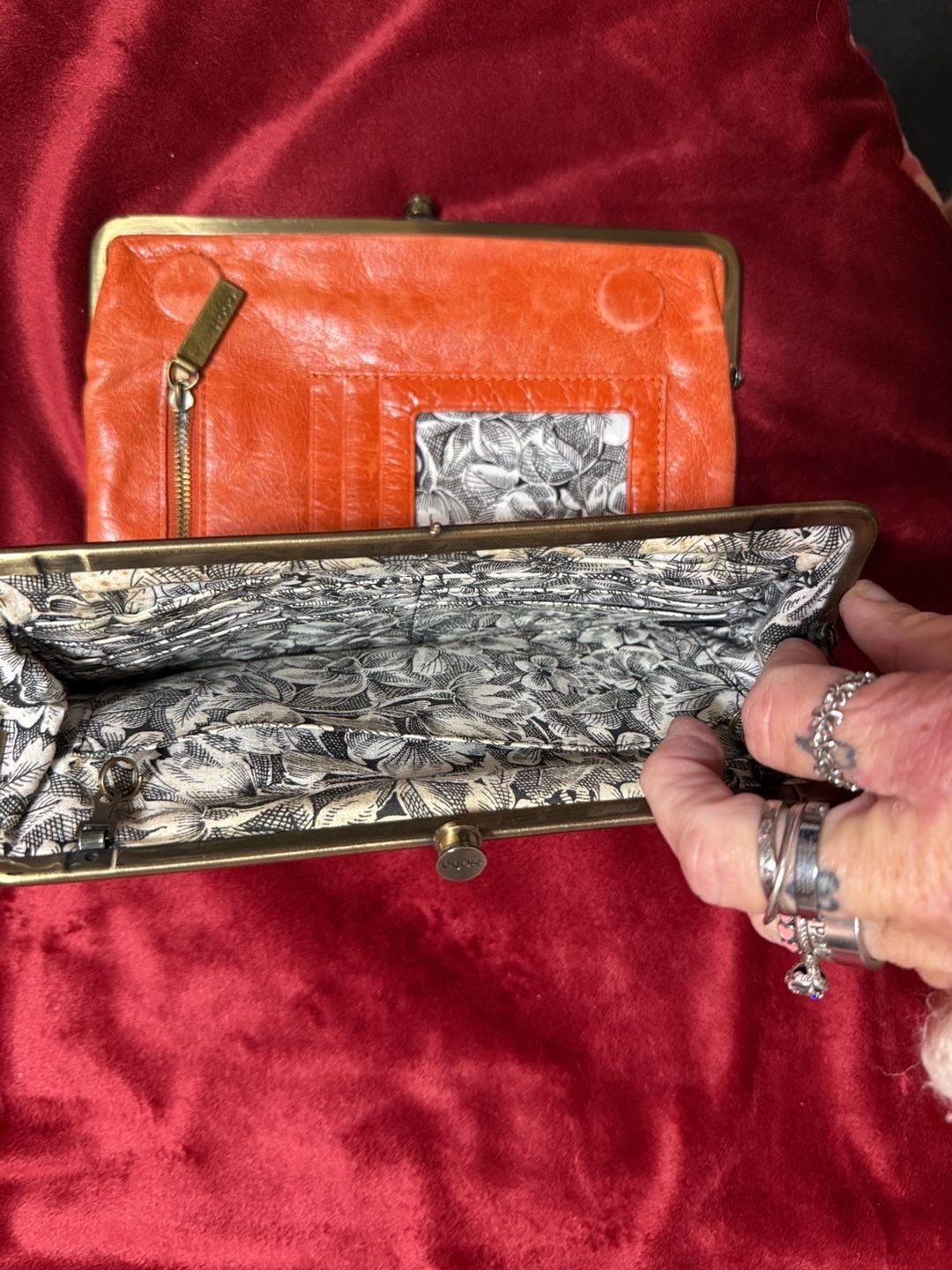HOBO The Original Lauren Orange Clutch Wallet 8