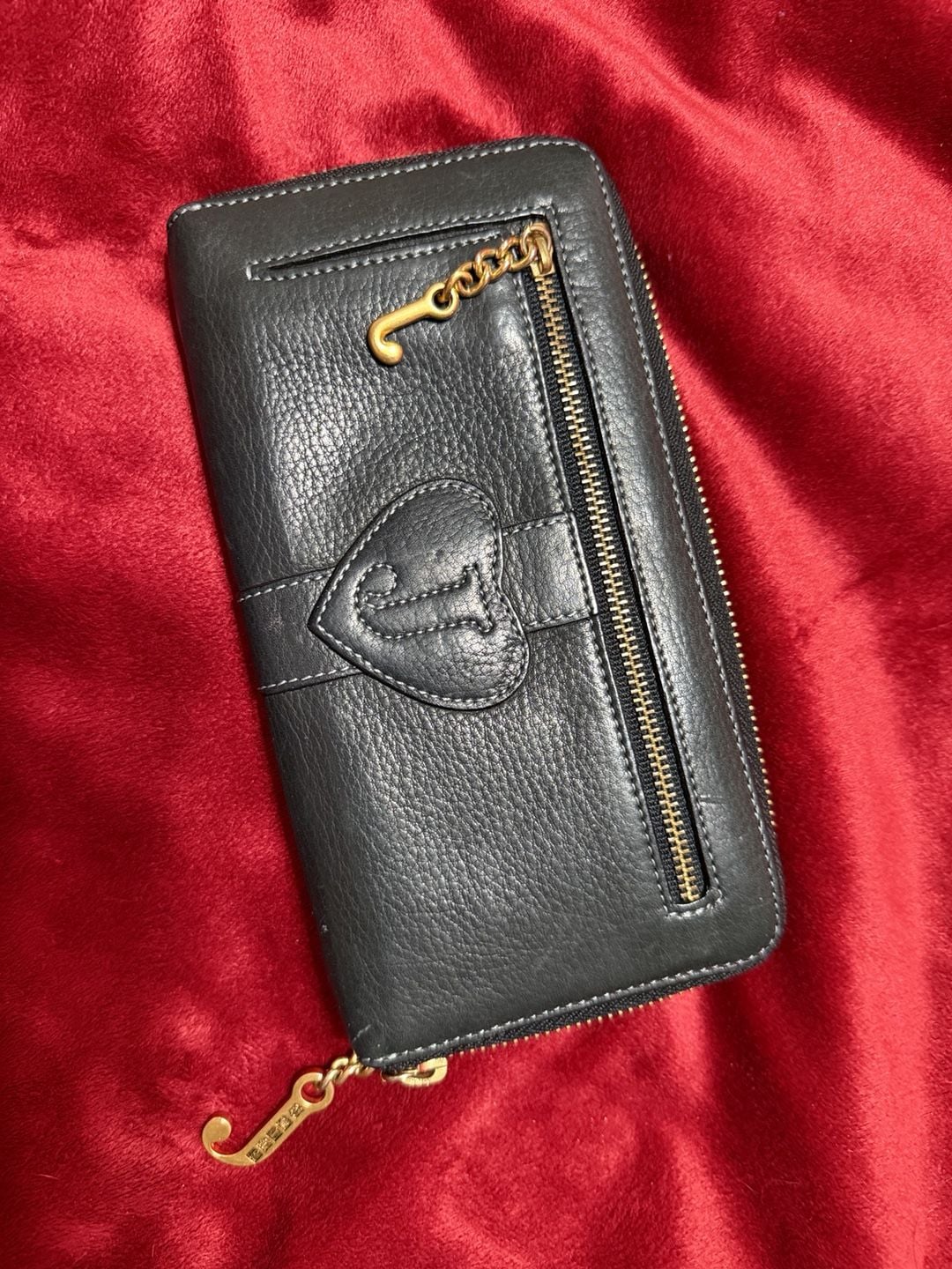 Juicy Couture Black Leather Zip Around Wallet 2