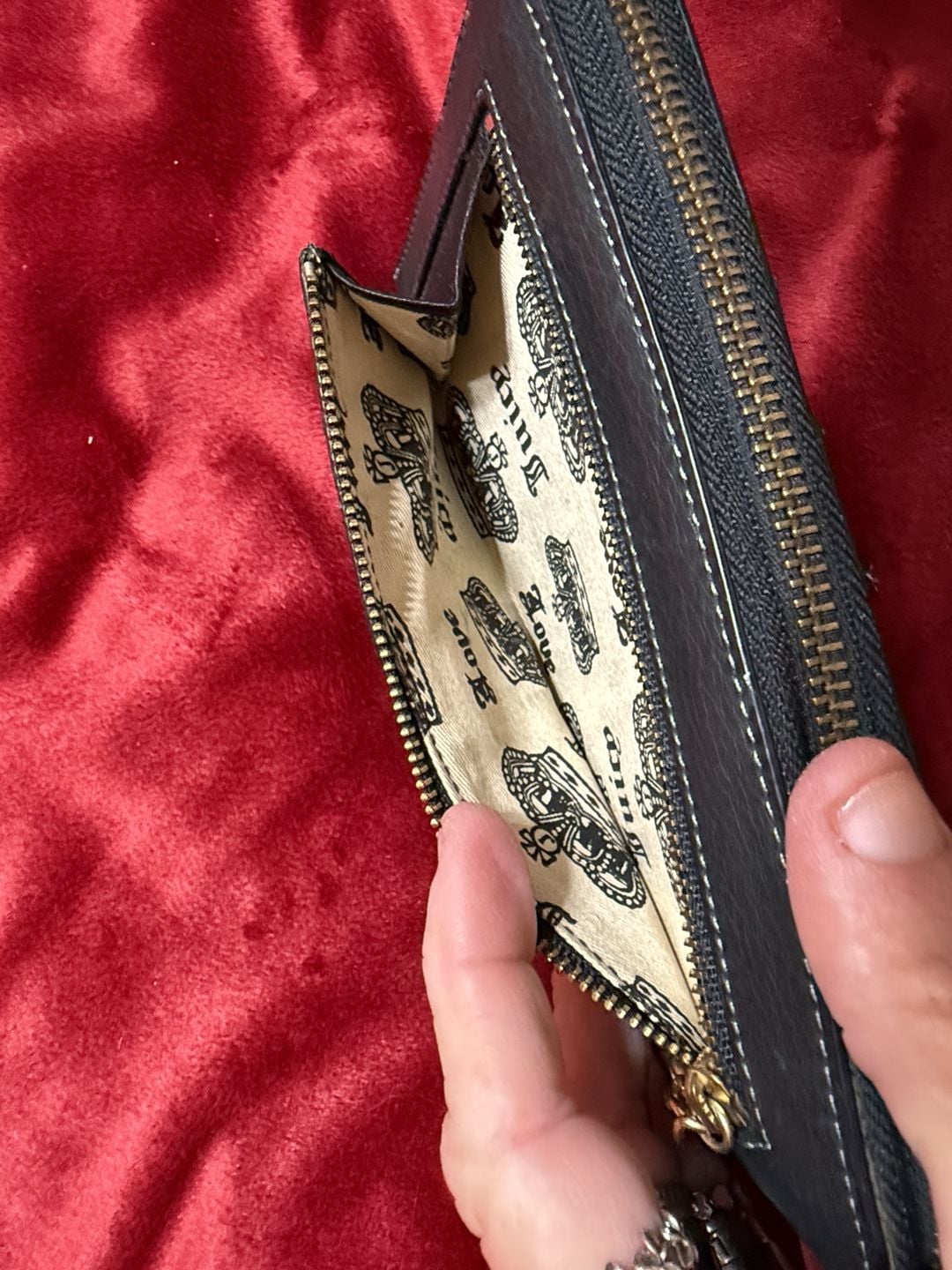 Juicy Couture Black Leather Zip Around Wallet 6