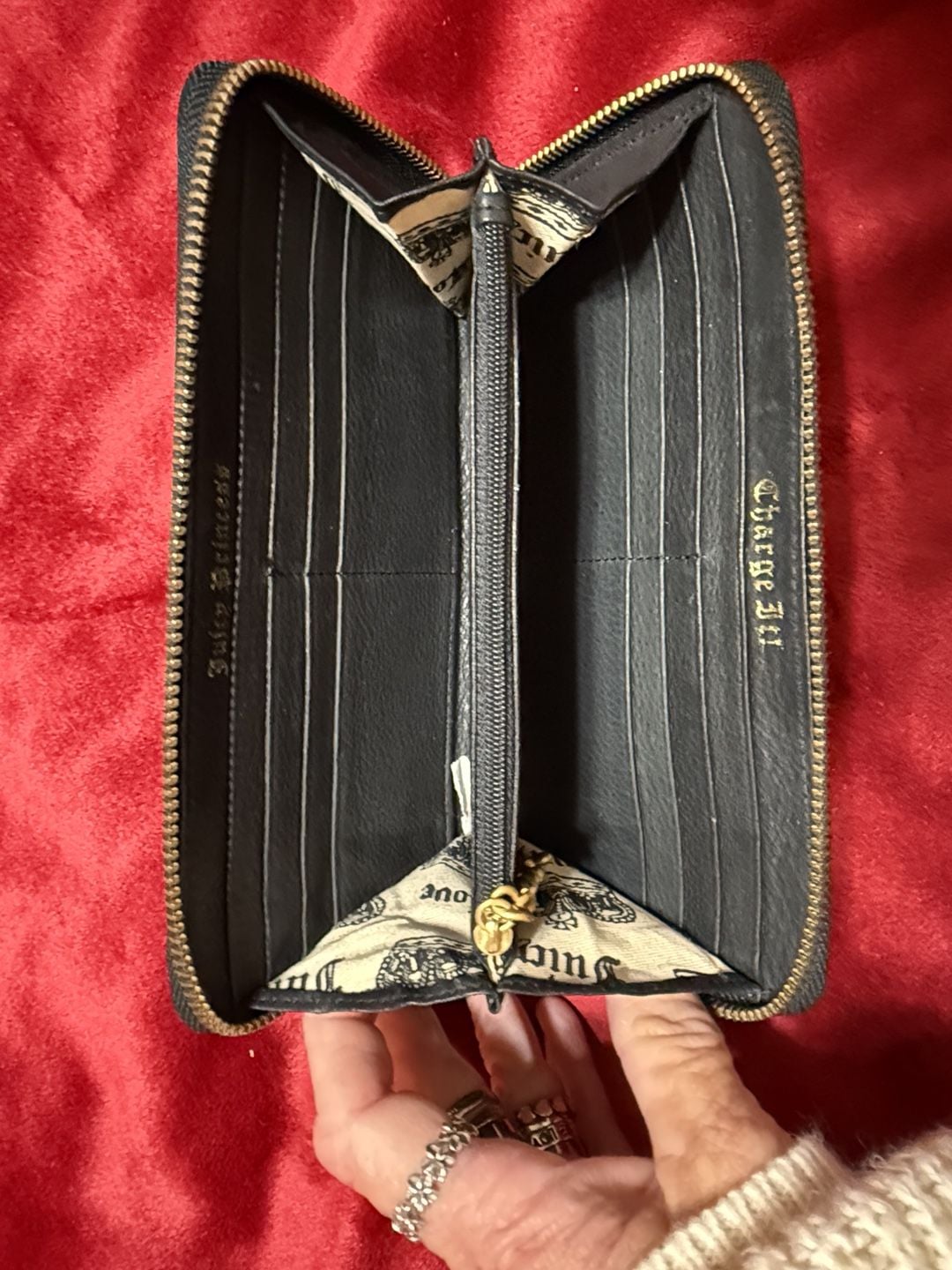 Juicy Couture Black Leather Zip Around Wallet 7