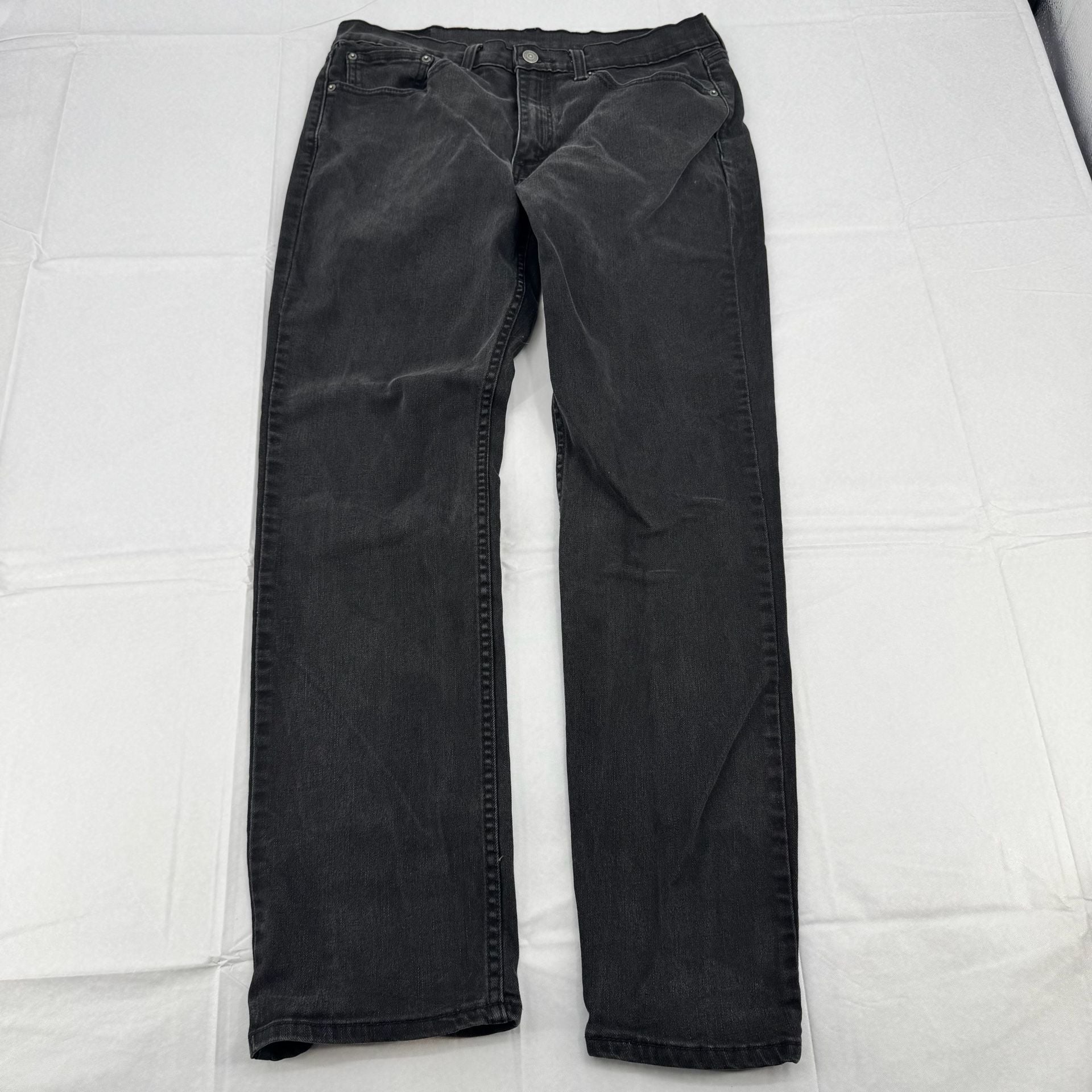 Levi's 514 Slim Straight Jeans 34x32 Black Denim Pre-Owned 2