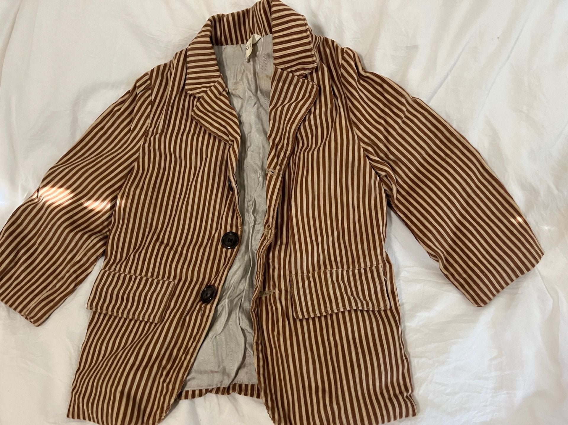 3 Boys size 3 suit jackets  10