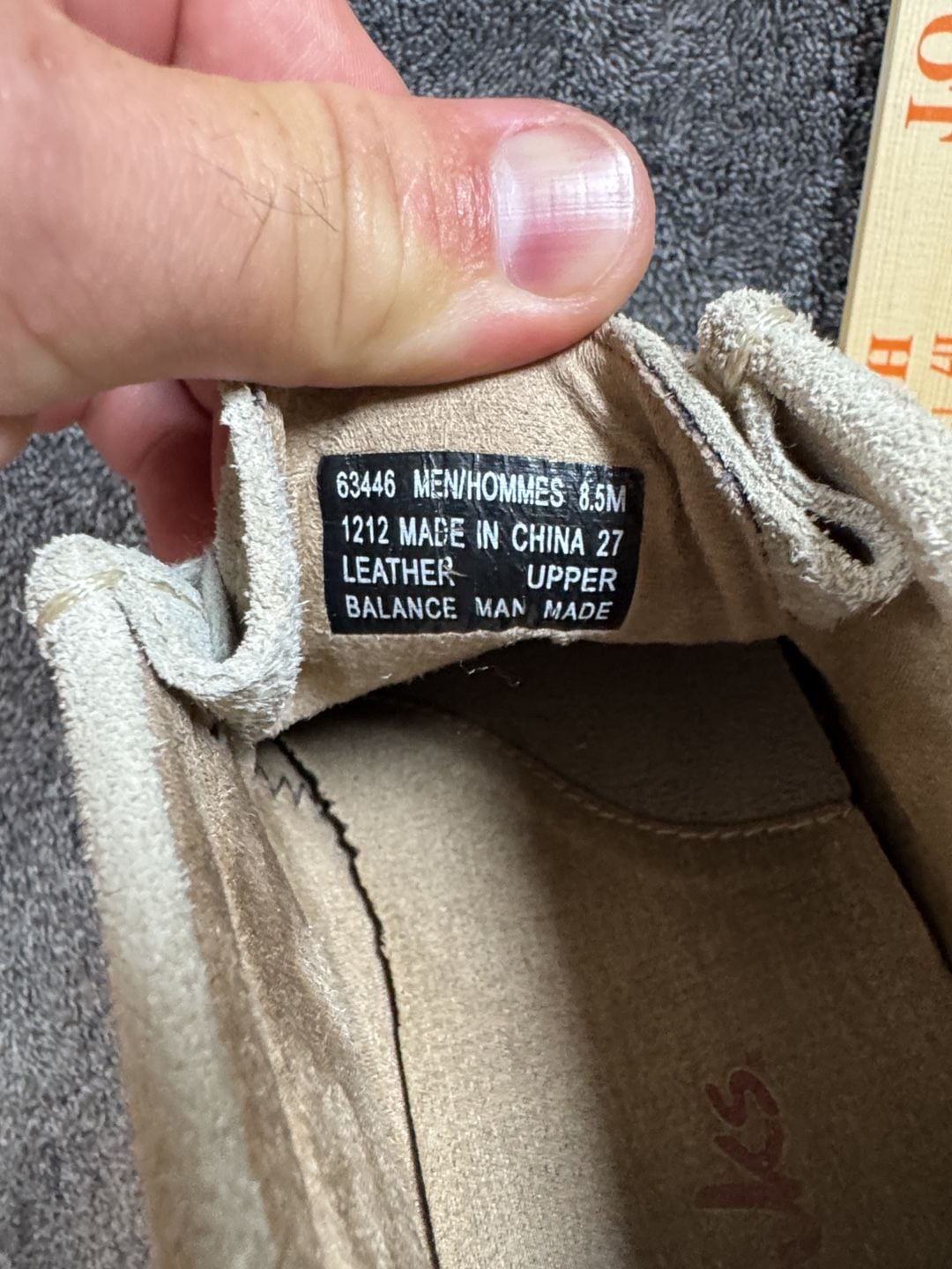 Clarks Wallabee Boot Size 8.5M Sand Suede 5