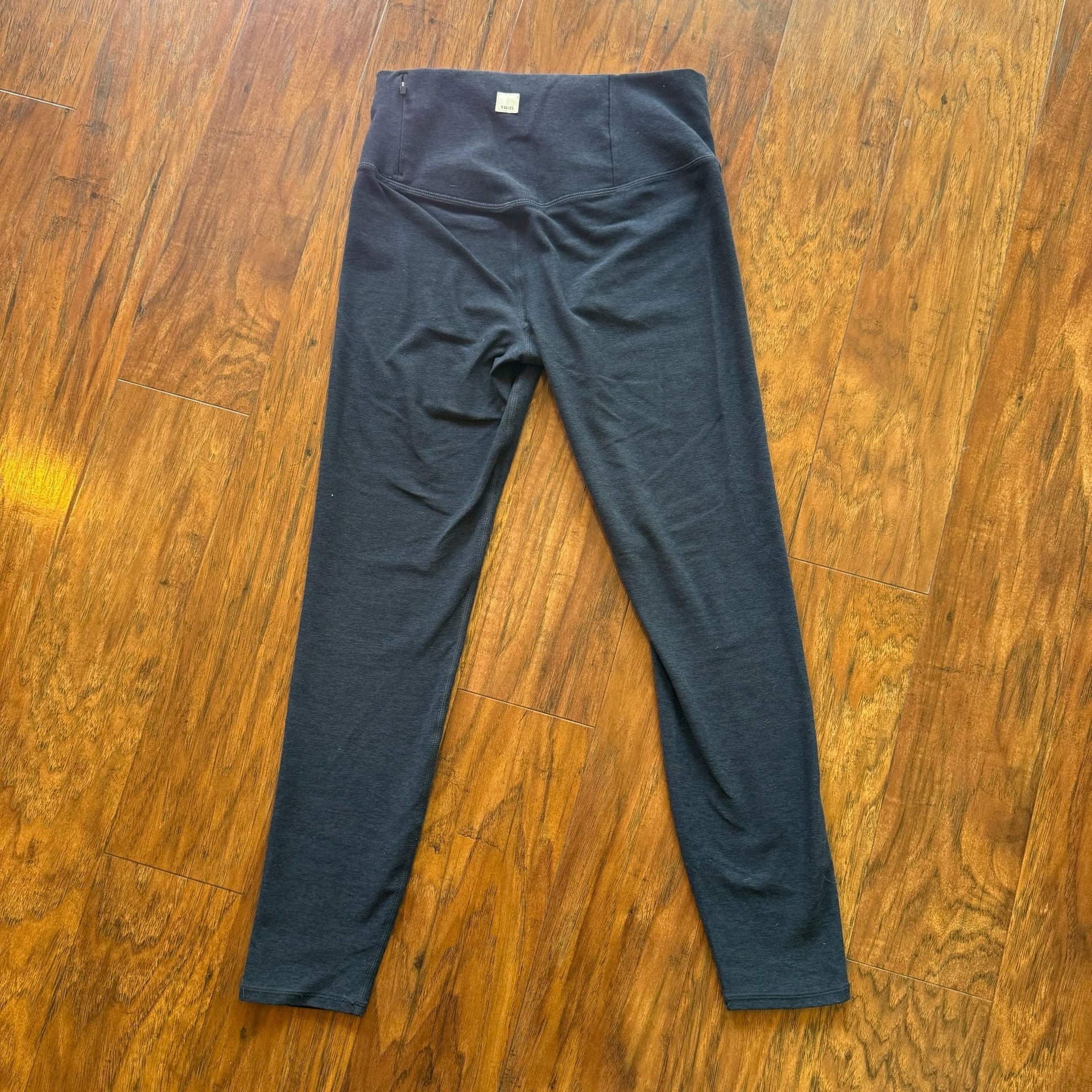 Vuori Clean Elevation Leggings Black Heather High Rise Zip Pocket Yoga Women S 3