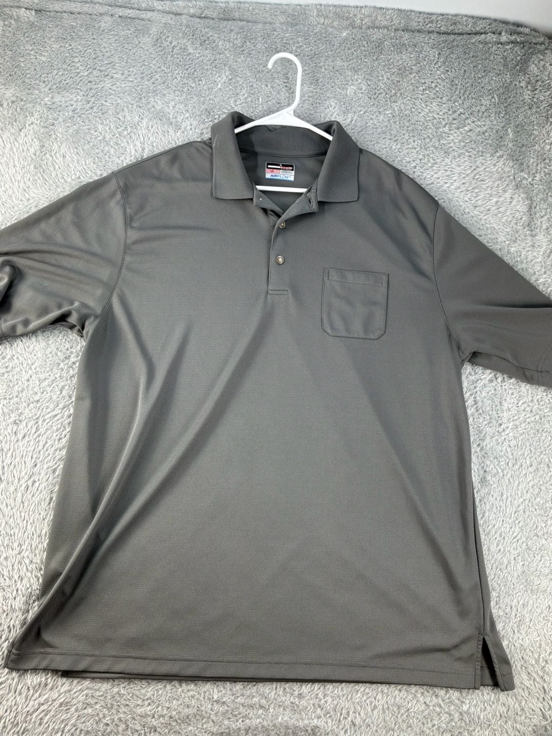 Bundle of (5) men’s shirts. Size 2XL  22