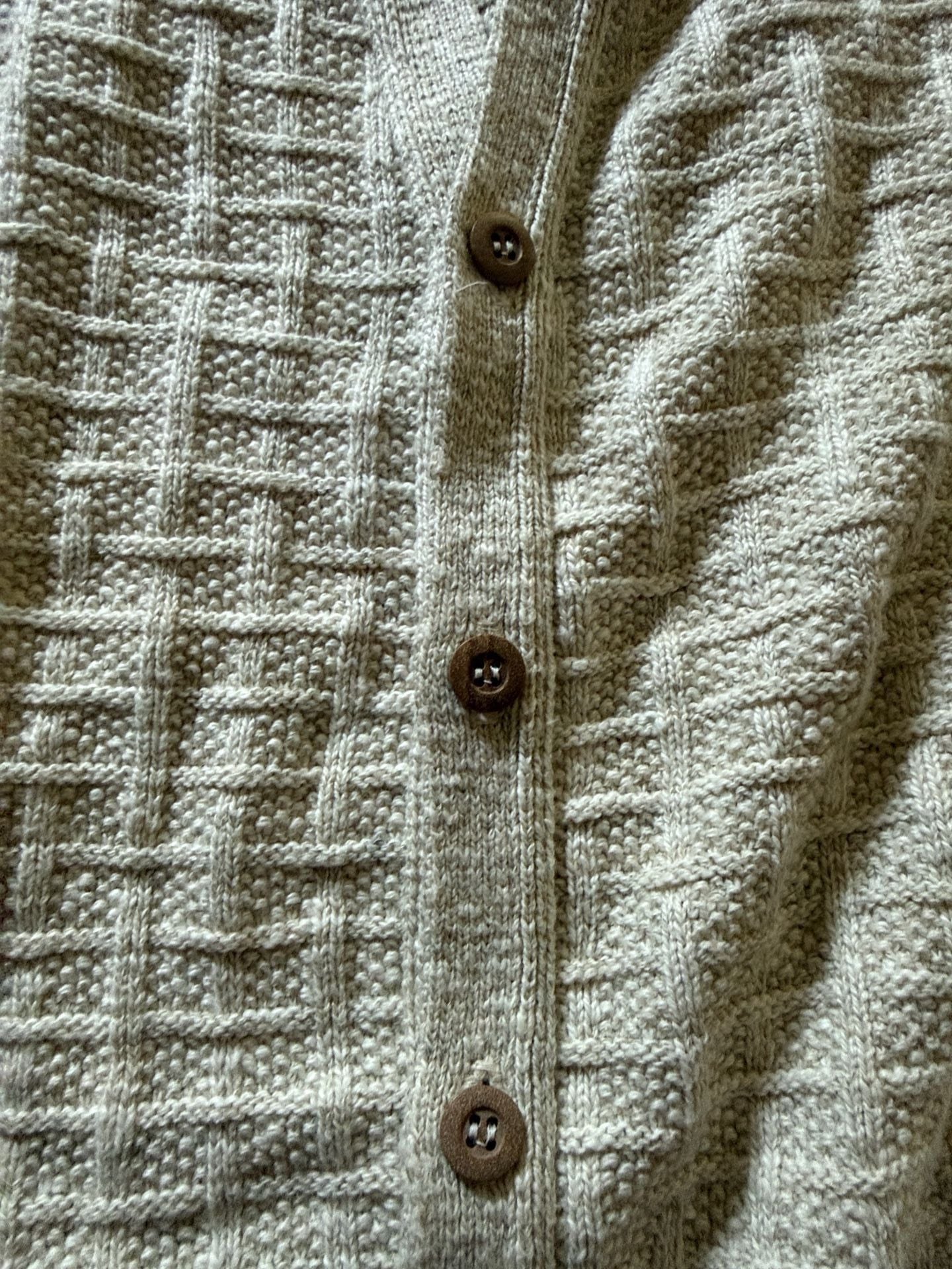 Shenandoah Knit Sweater Vest Size L Beige Button Up V-Neck. Mens 6
