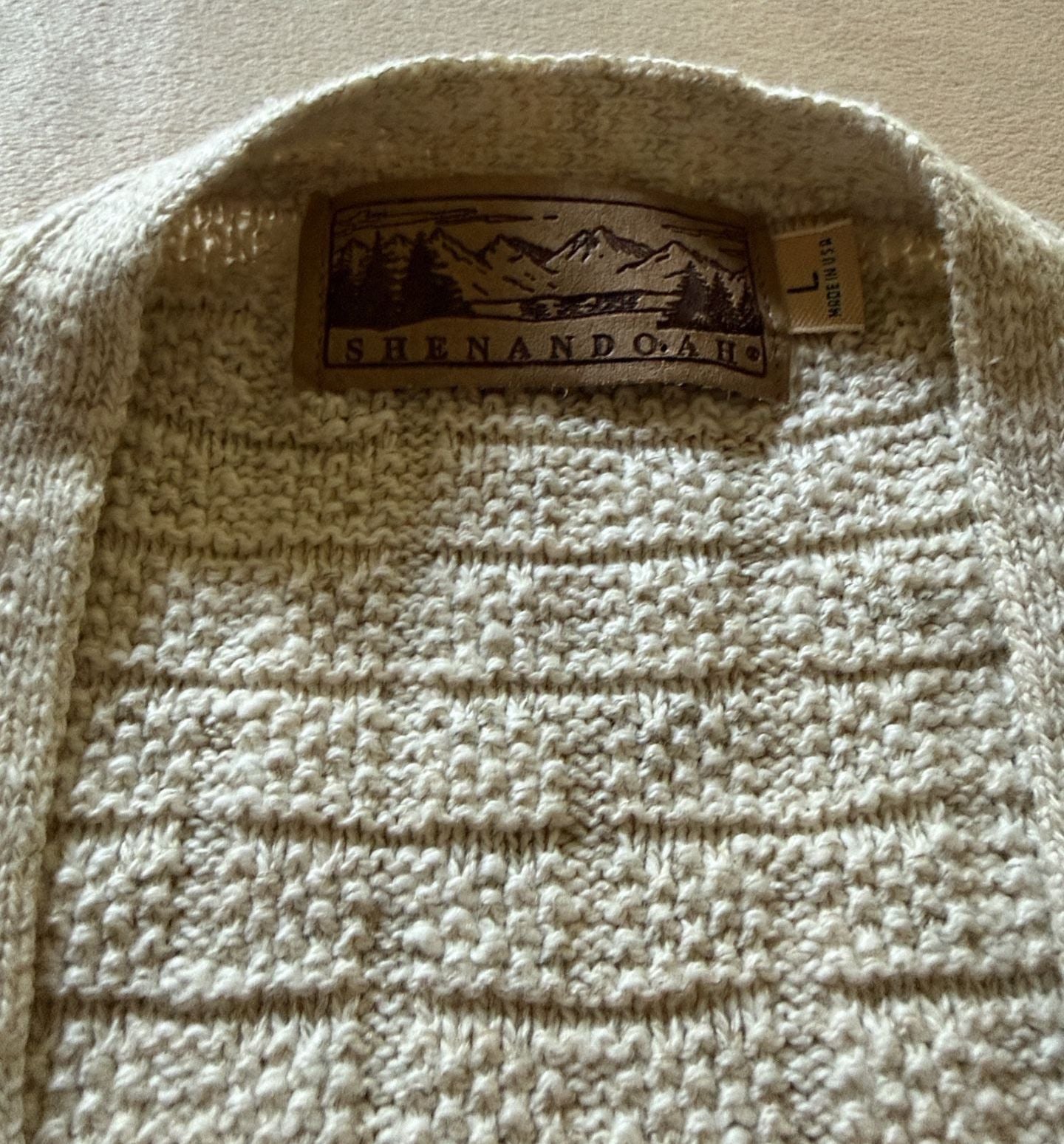 Shenandoah Knit Sweater Vest Size L Beige Button Up V-Neck. Mens 7