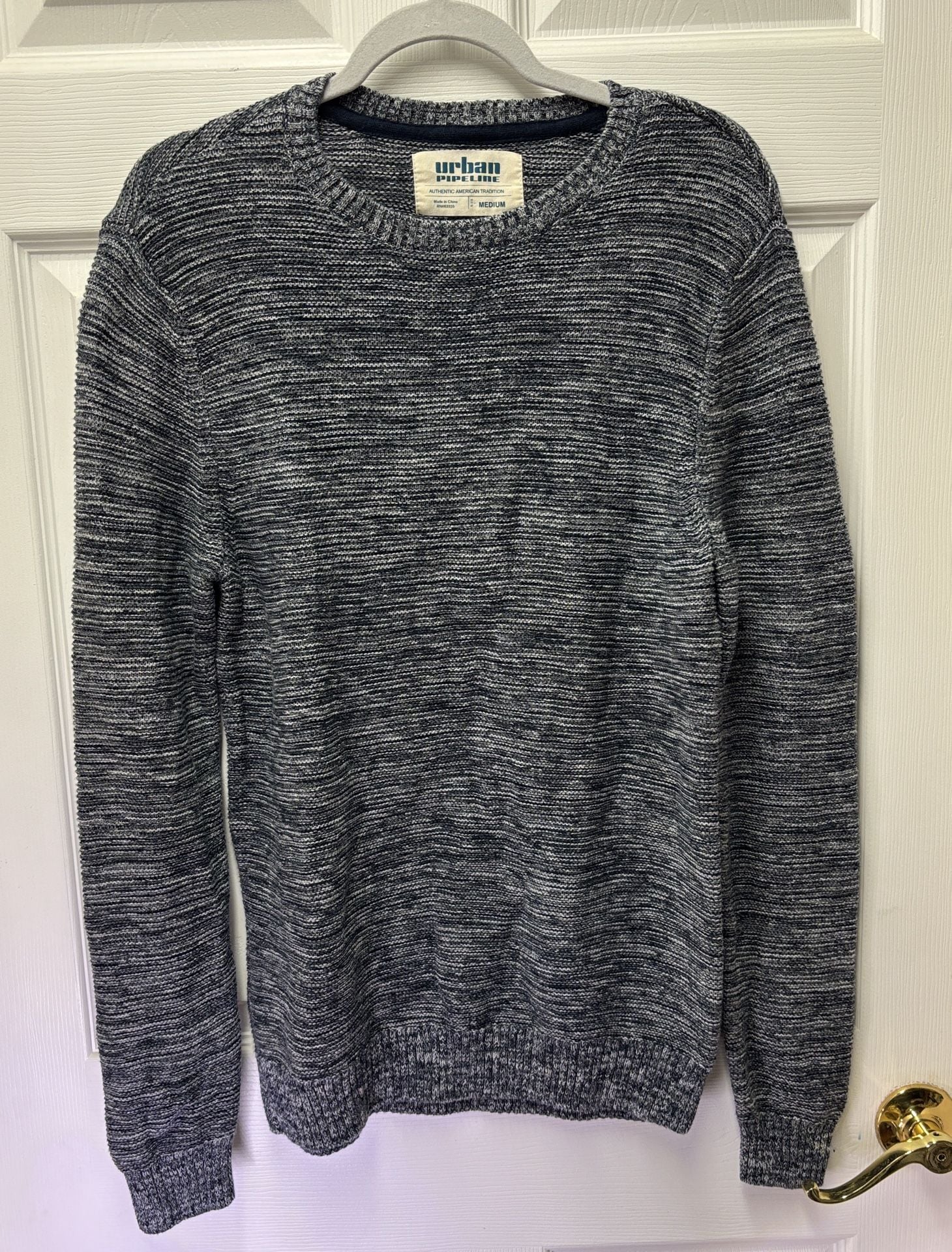 Urban Pipeline Sweater Size Medium Grey 2