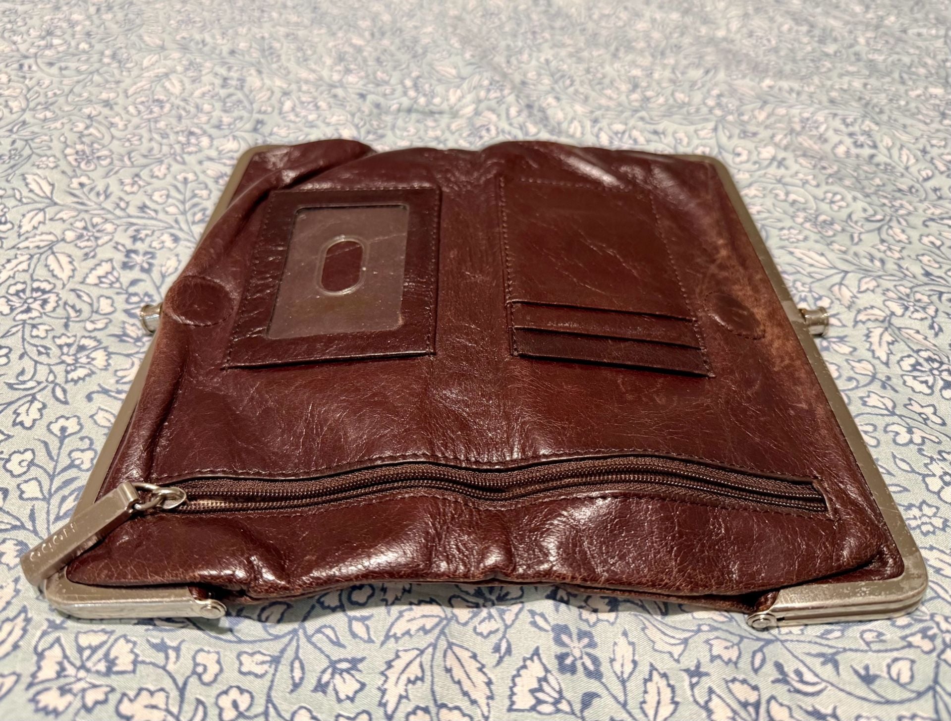 Hobo Brown Leather Kiss Lock Wallet 9