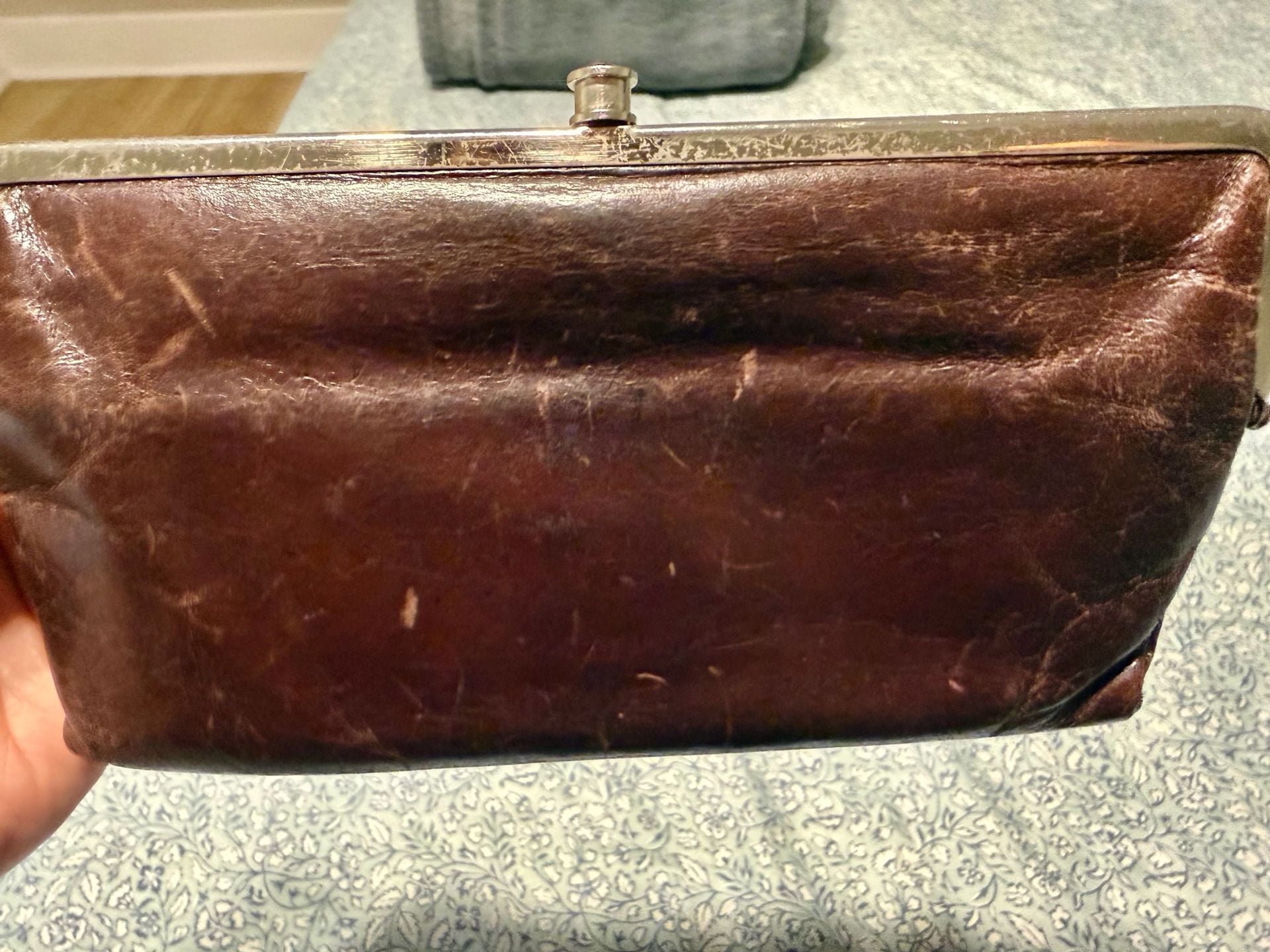 Hobo Brown Leather Kiss Lock Wallet 14