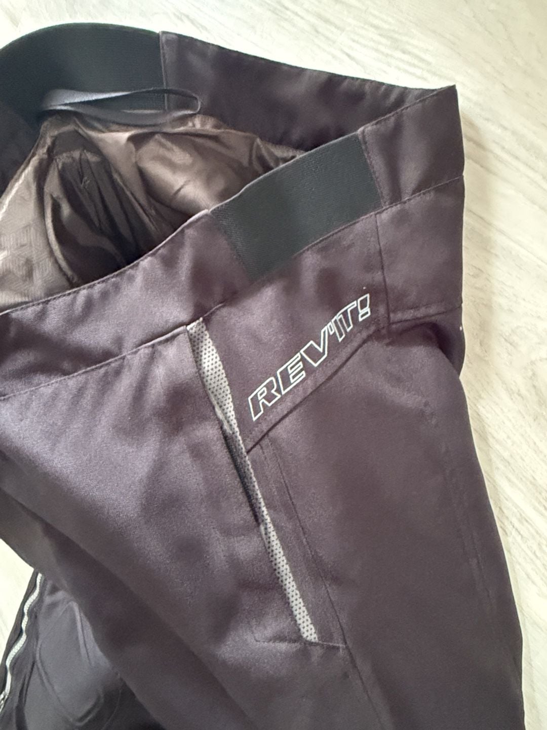 REV'IT! Motorcycle Pants Size XXL Black CE Armor Riding Trousers 4