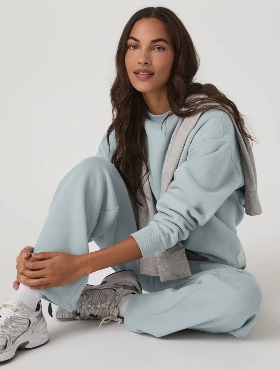 NWT Vuori Restore Oversized Crew 2.0 Size M Blue Haze Sweatshirt (MSRP $128) 2