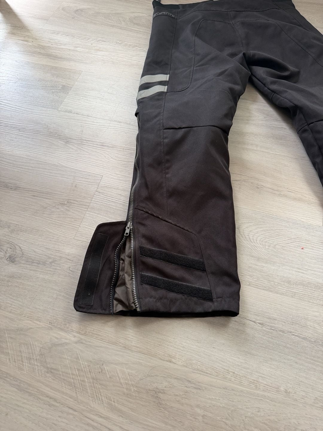 REV'IT! Motorcycle Pants Size XXL Black CE Armor Riding Trousers 6