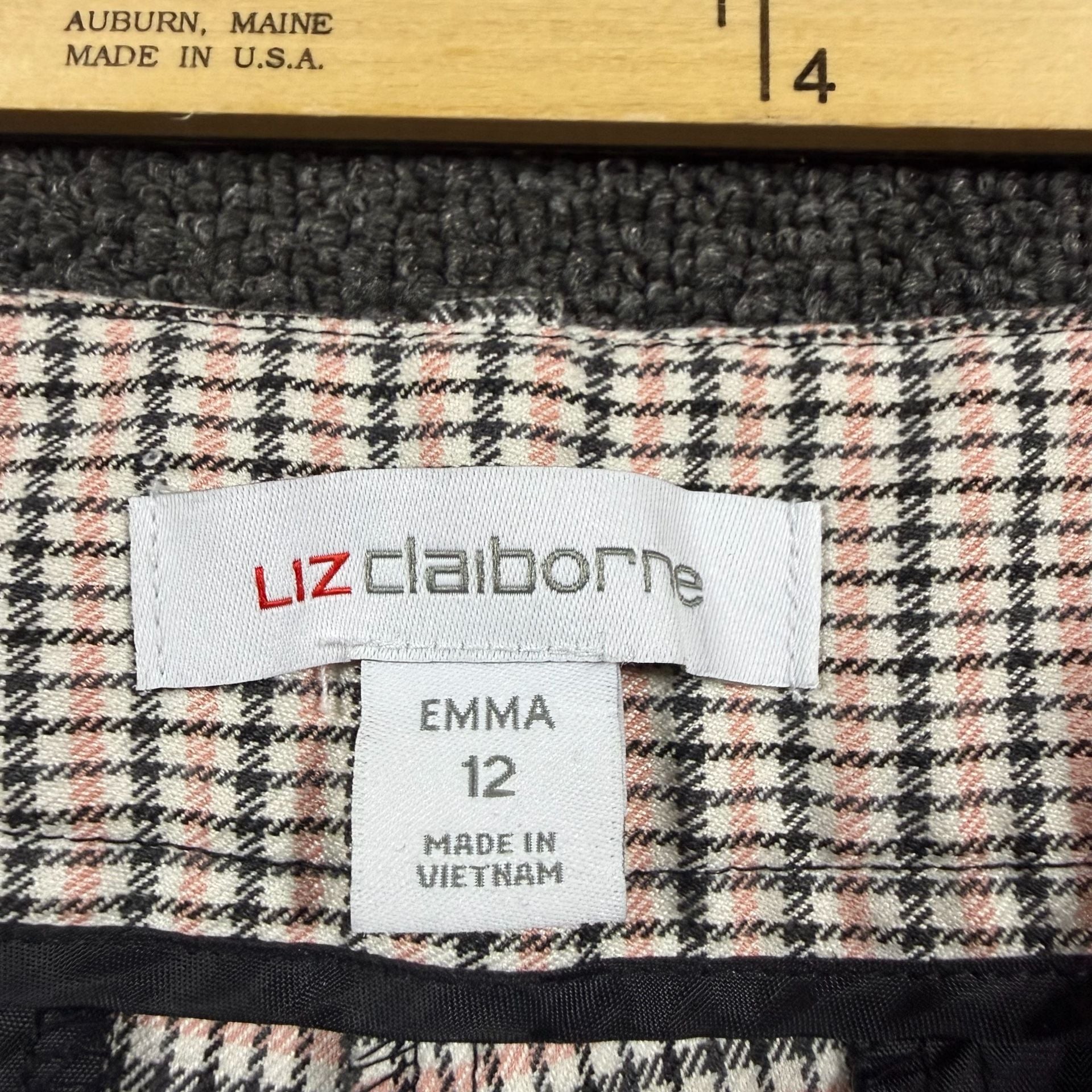 Liz Claiborne Emma Plaid Pants size 12 5