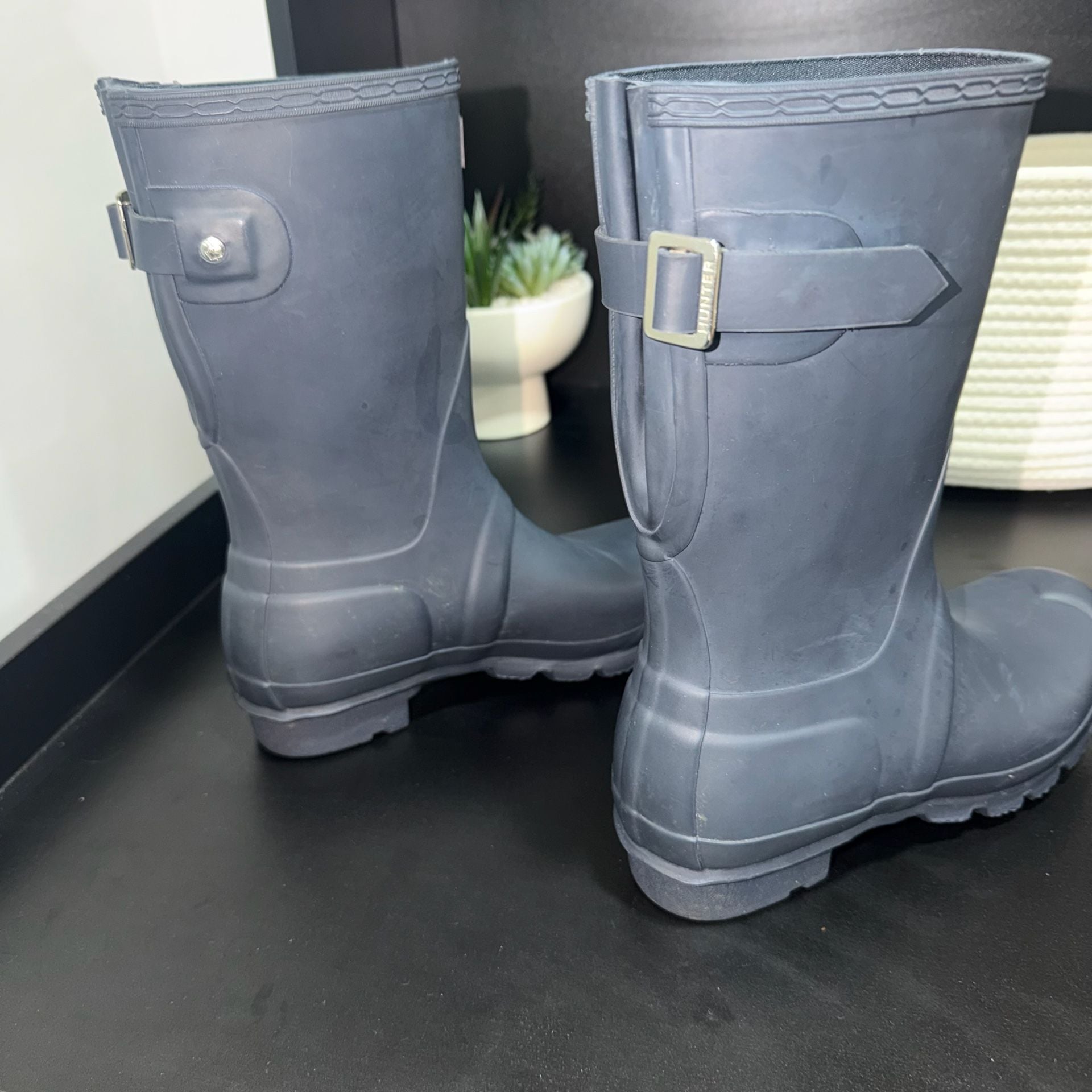 Hunter Original Back Adjustable Short Rain Boots US 5 Dark Grey or Navy color 5