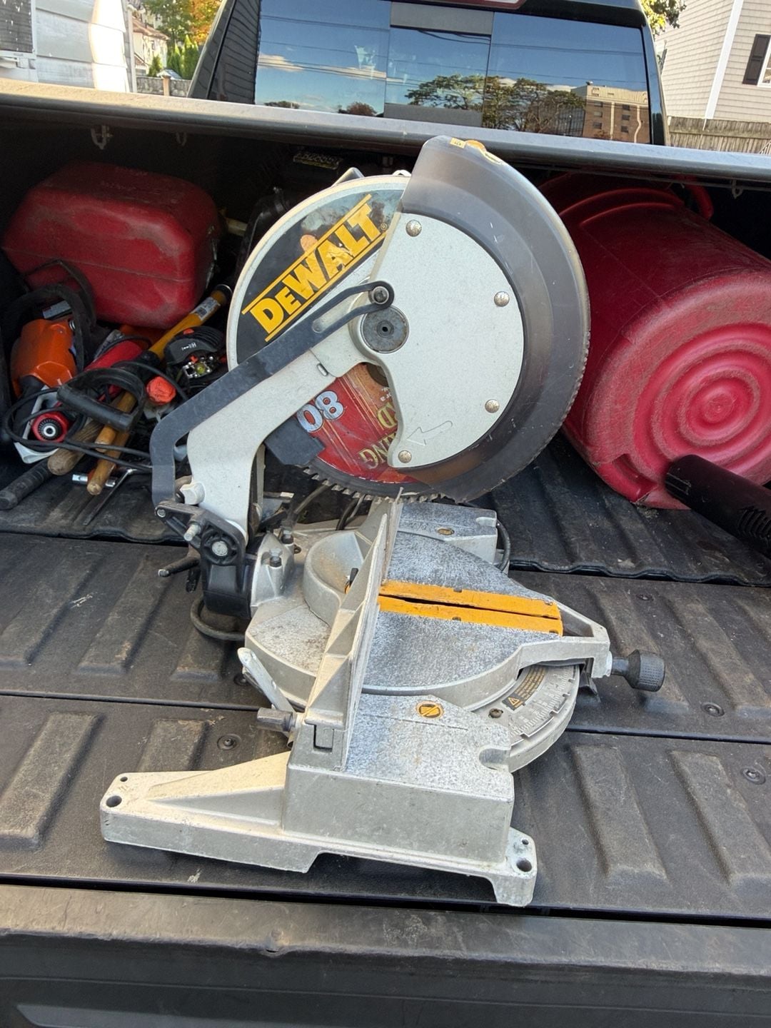 DeWalt DW705 12" Heavy Duty Compound Miter Saw 1