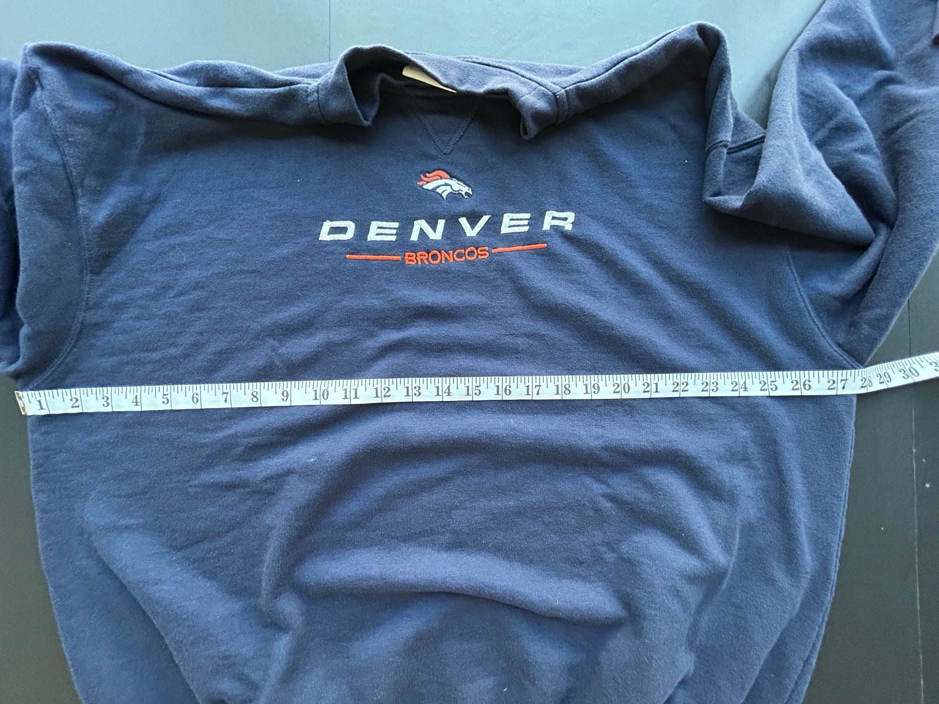 NFL Denver Broncos Embroidered Crewneck Pullover Navy Blue XL 8