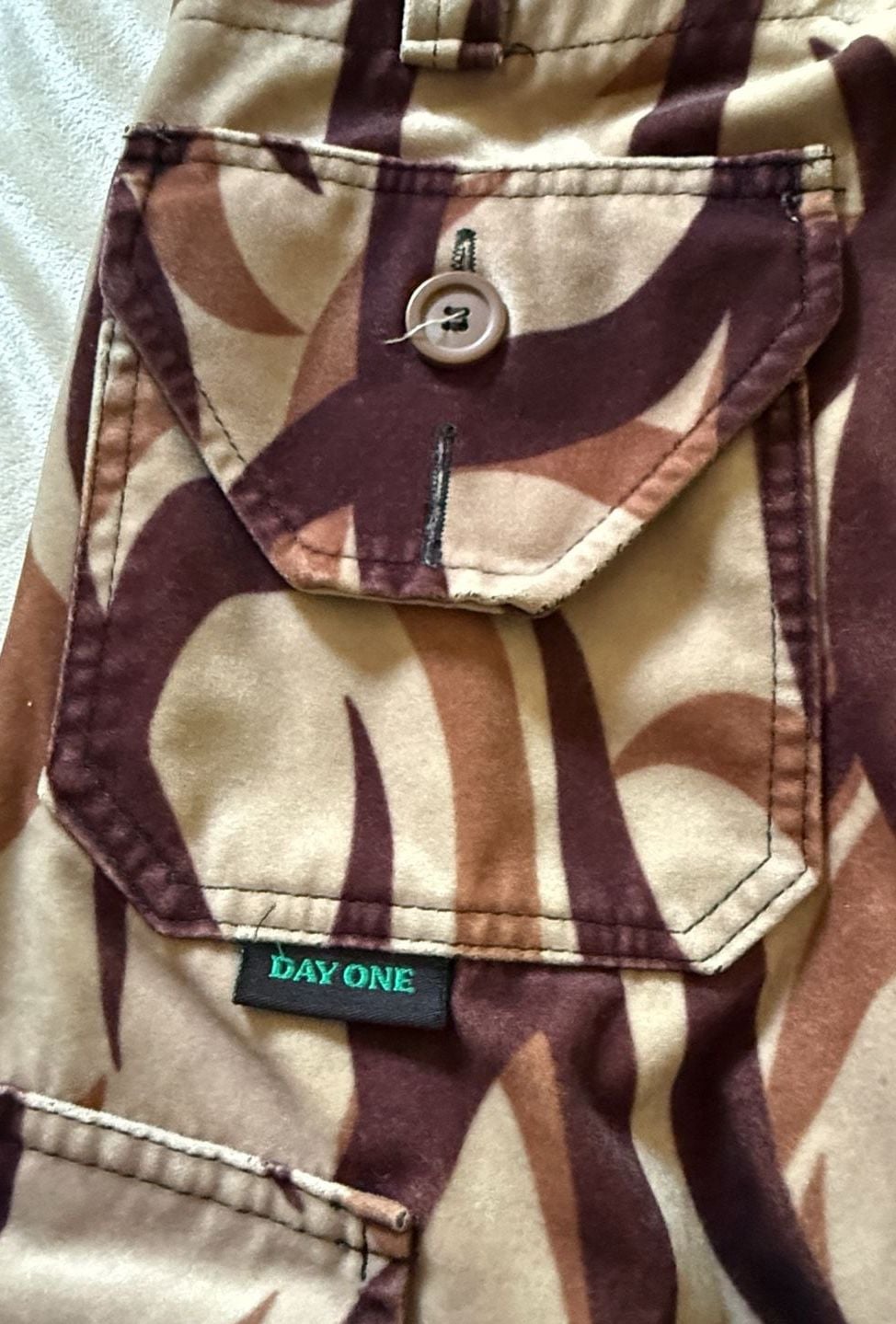 Day One Outfit Cargo Pants Size 36 Brown Tribal Print Y2K Made In USA 9