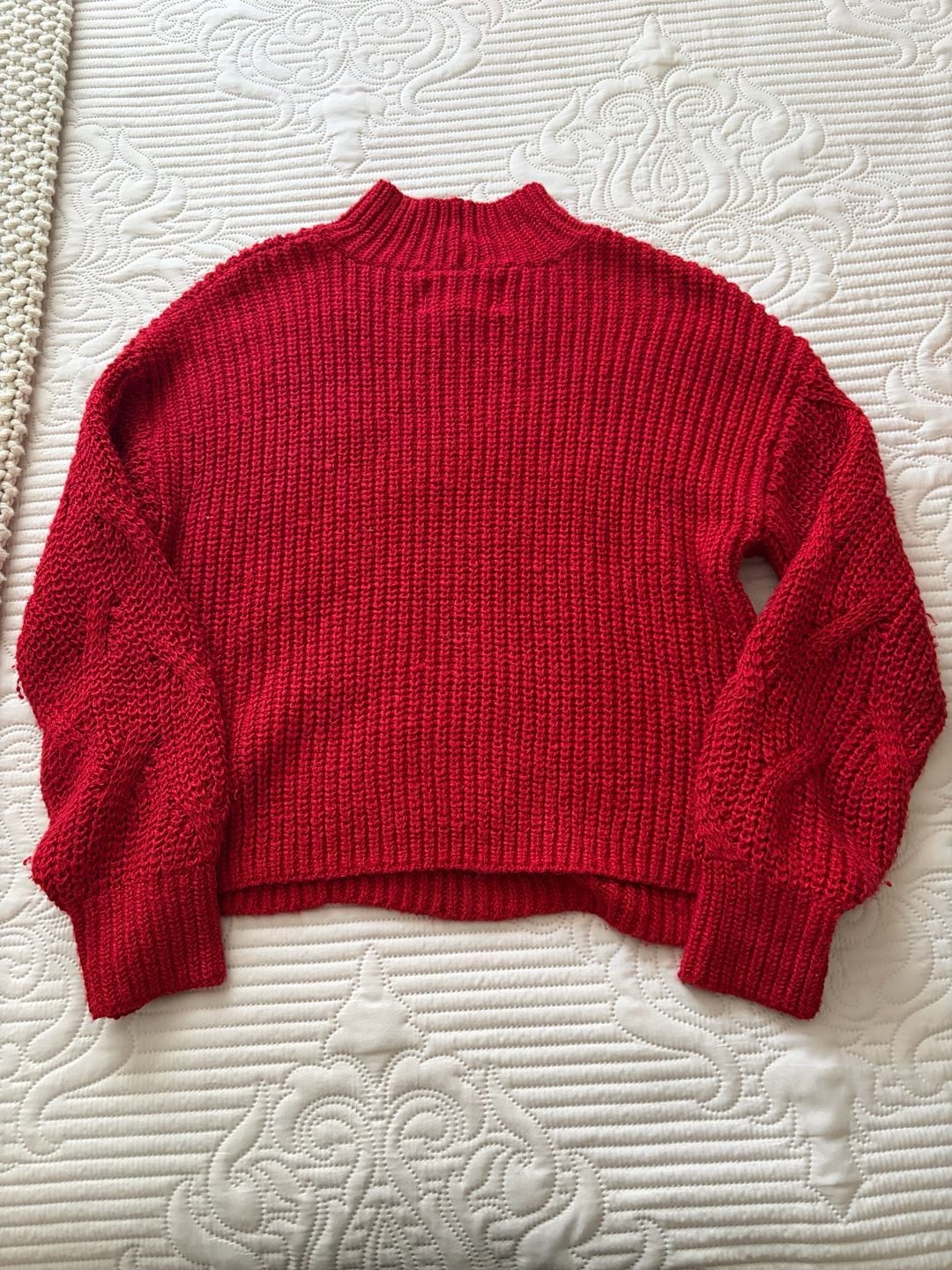 American Eagle Red Oversized Chunky Knit Mock Neck Sweater Size M
5